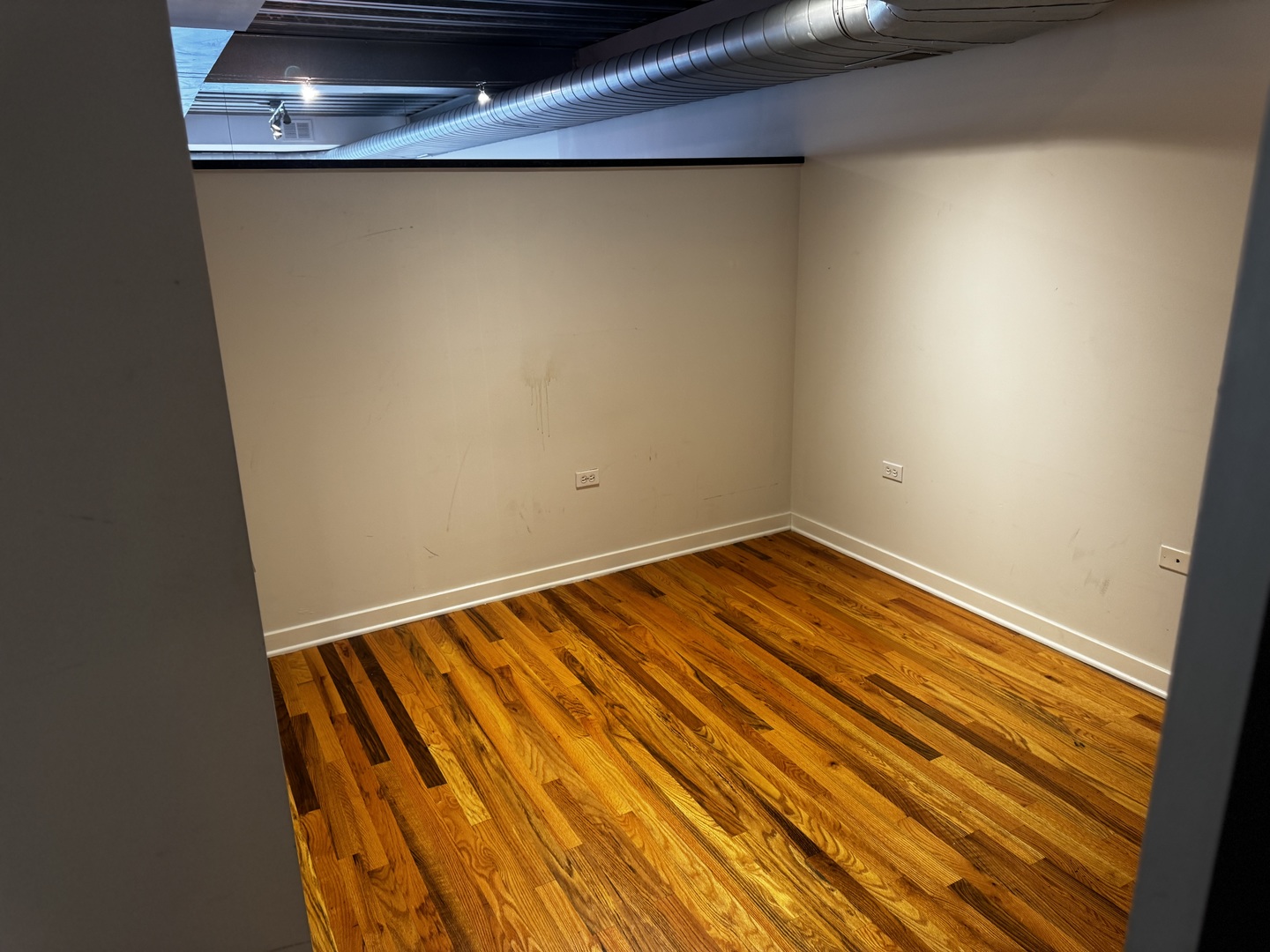 1910 S Indiana Avenue #523, Chicago, IL 60616
