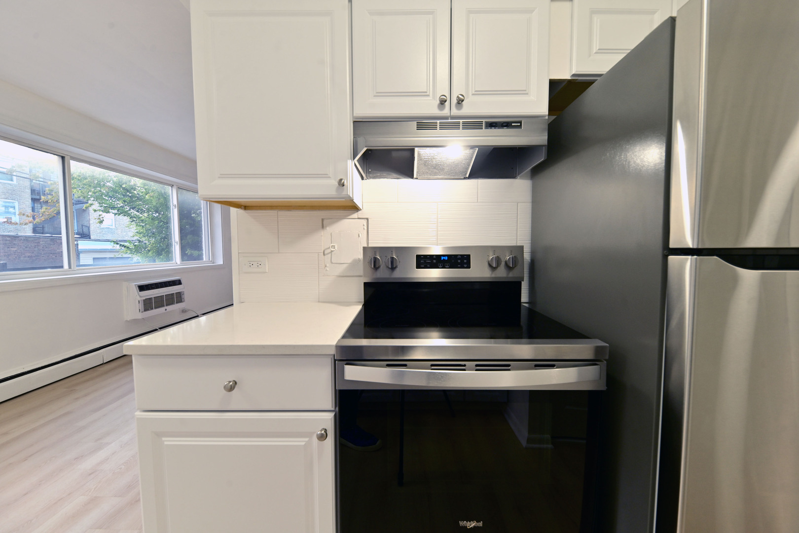 7120 N Sheridan Road #213, Chicago, IL 60626