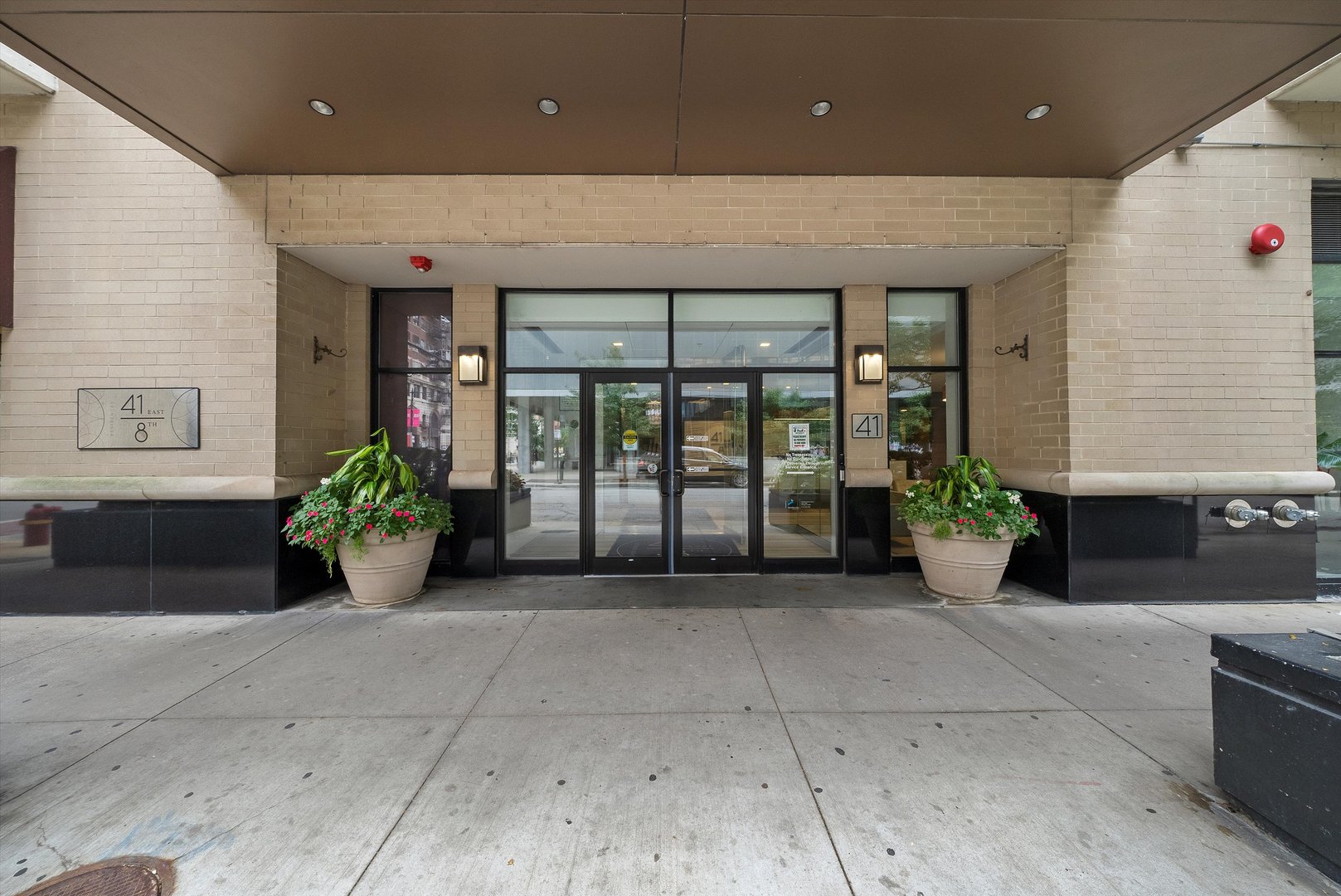 41 E 8th Street #1201, Chicago, IL 60605