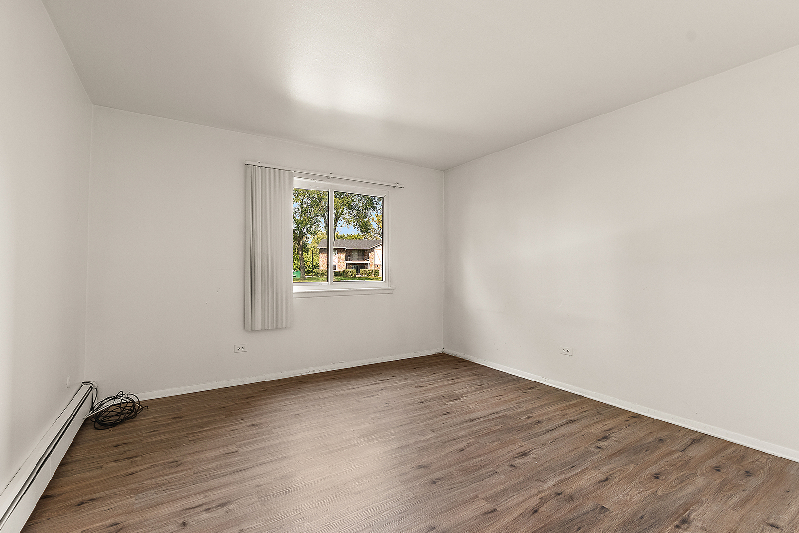 16W540 Lake Drive #9-104, Willowbrook, IL 60527