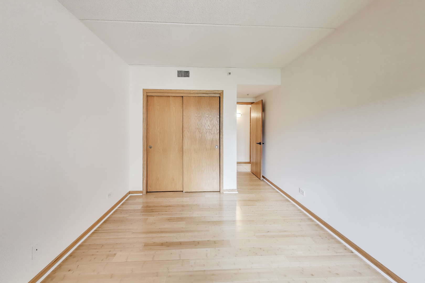 400 S Northwest Highway #312, Park Ridge, IL 60068