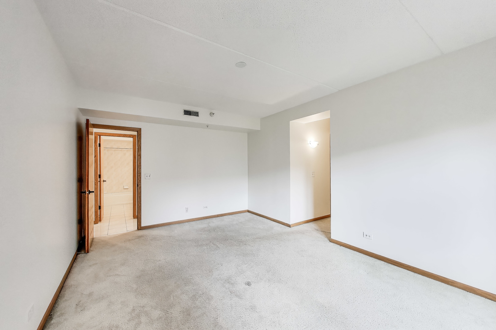 400 S Northwest Highway #312, Park Ridge, IL 60068