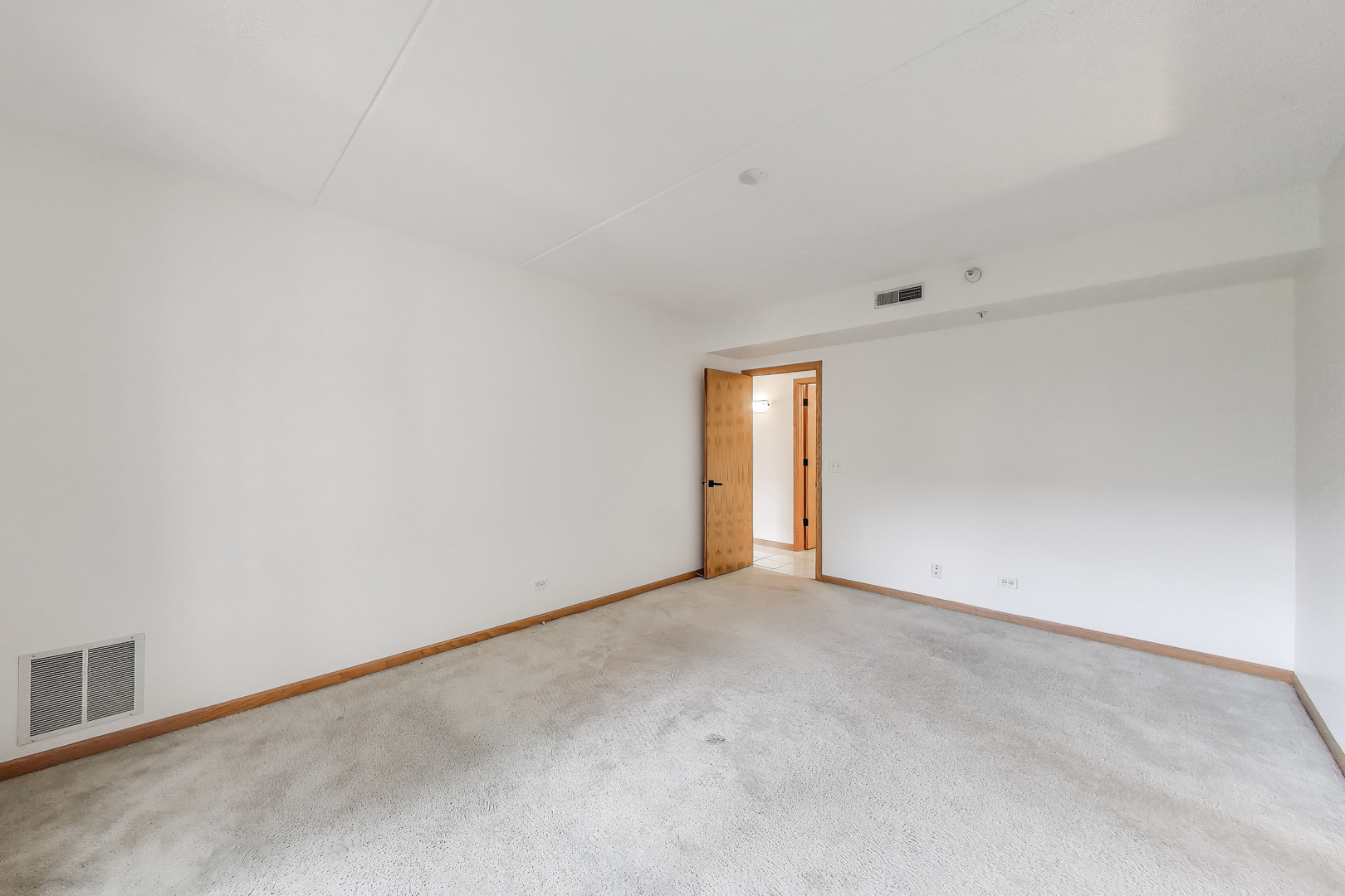 400 S Northwest Highway #312, Park Ridge, IL 60068