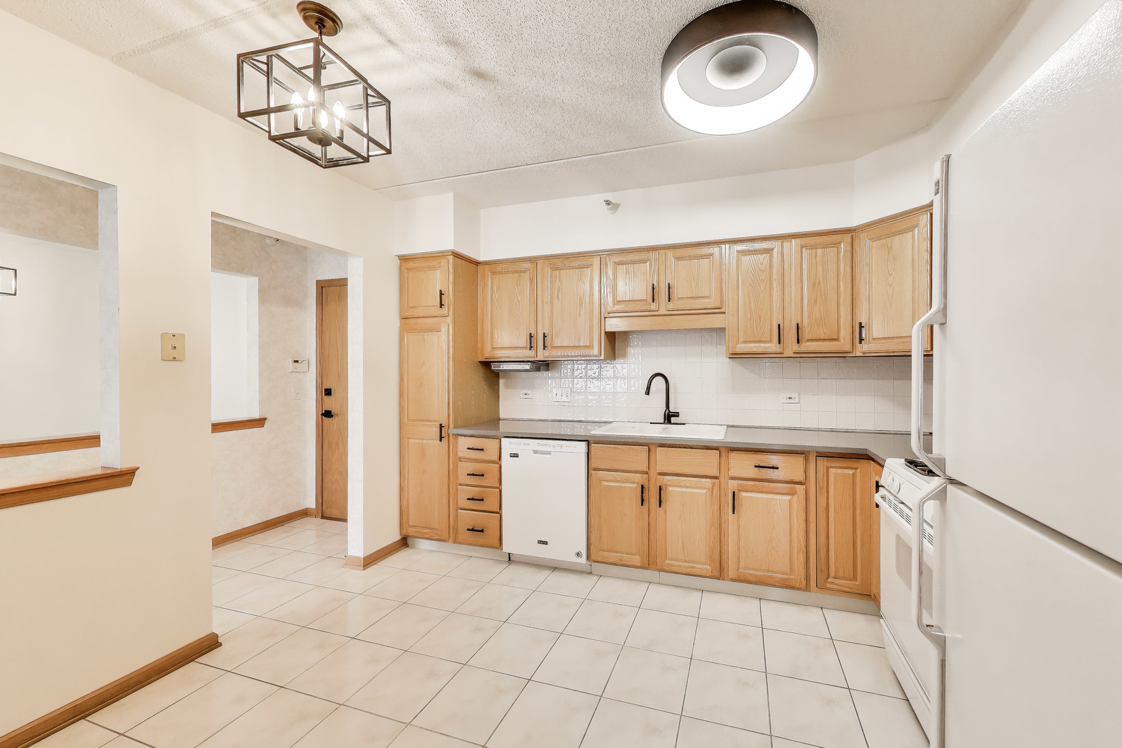 400 S Northwest Highway #312, Park Ridge, IL 60068