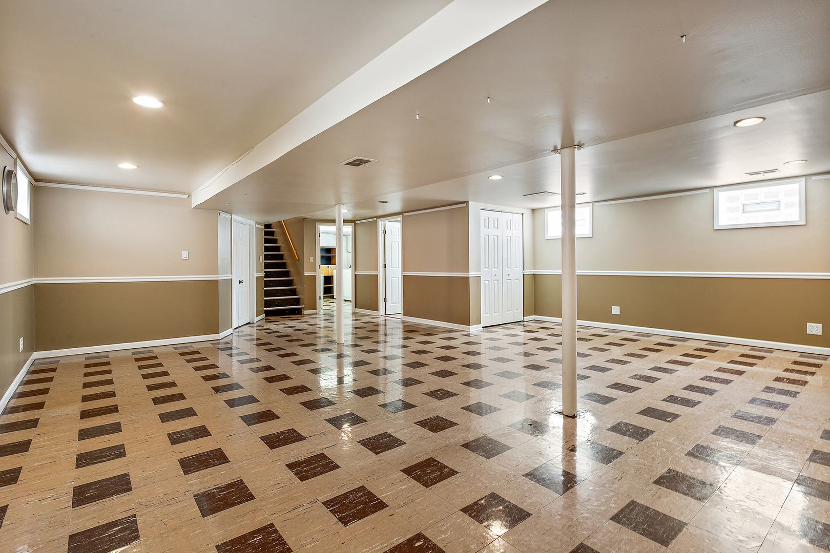 4545 N Osage Avenue, Norridge, IL 60706