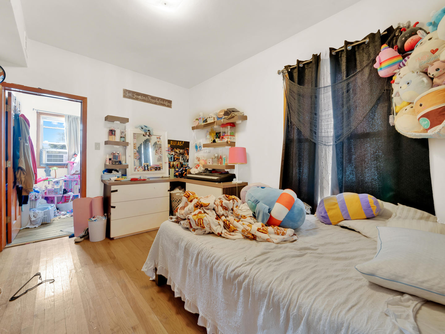 3529 W 63rd Place, Chicago, IL 60629