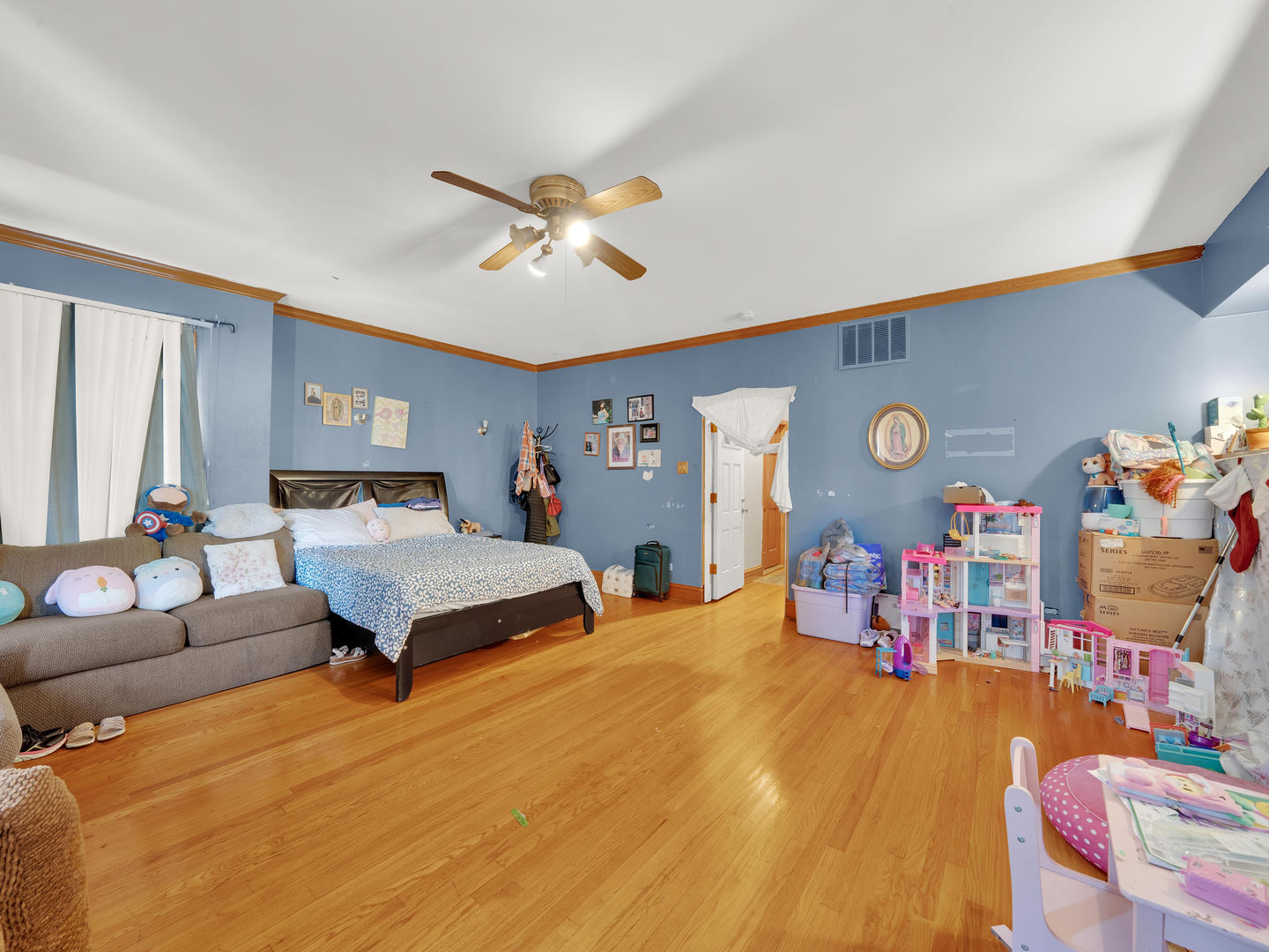 3529 W 63rd Place, Chicago, IL 60629