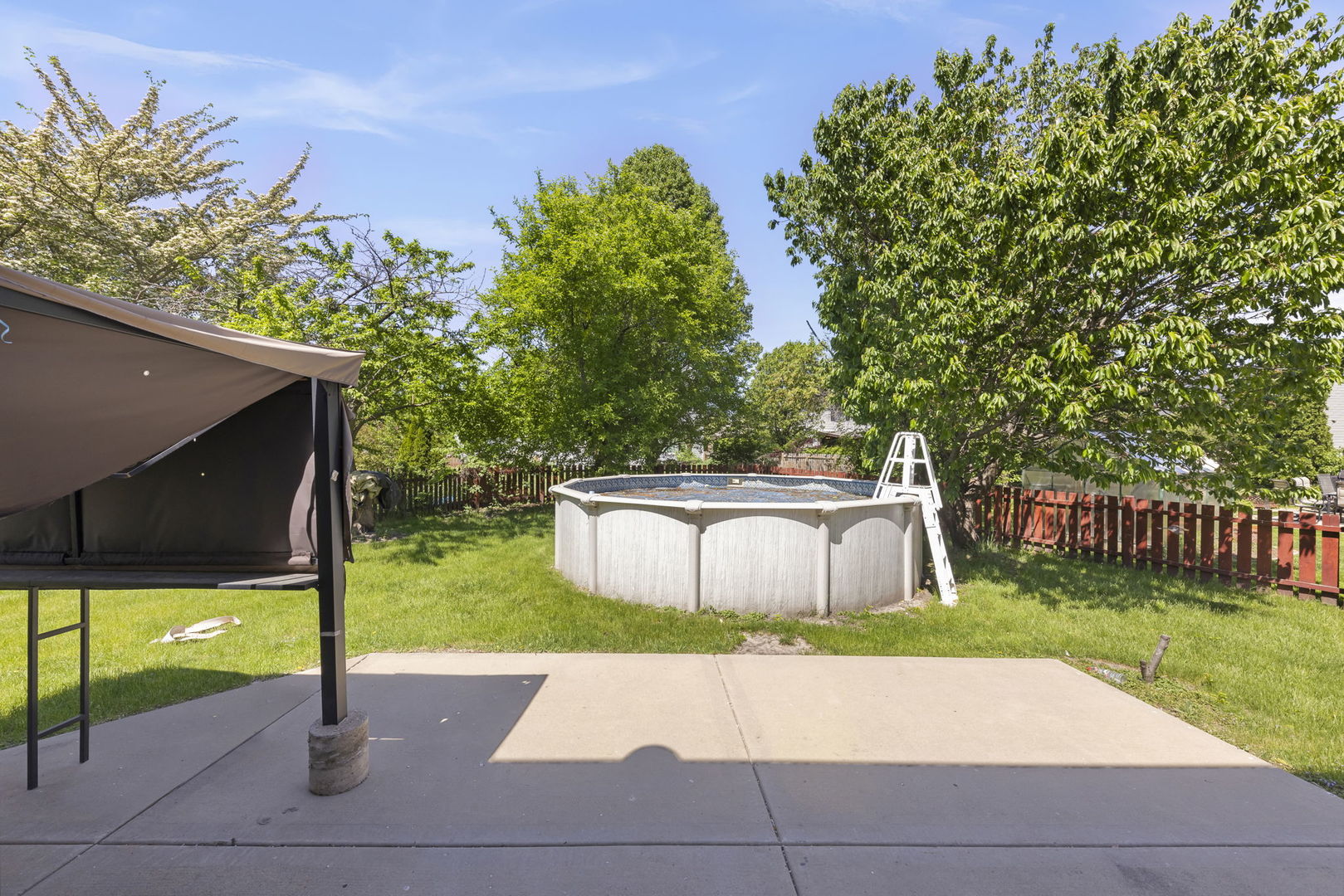 972 Westgate Drive, Aurora, IL 60506