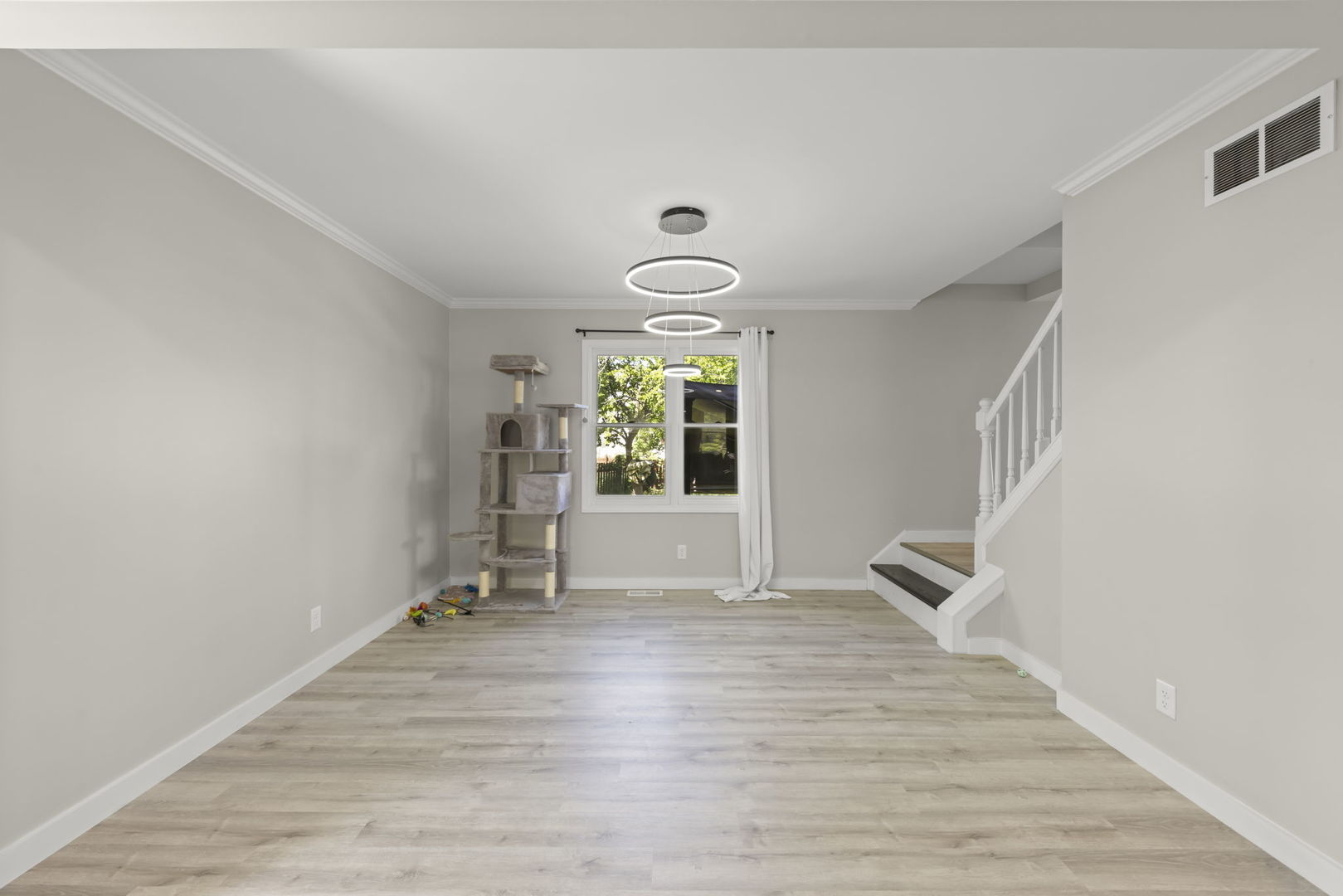 972 Westgate Drive, Aurora, IL 60506
