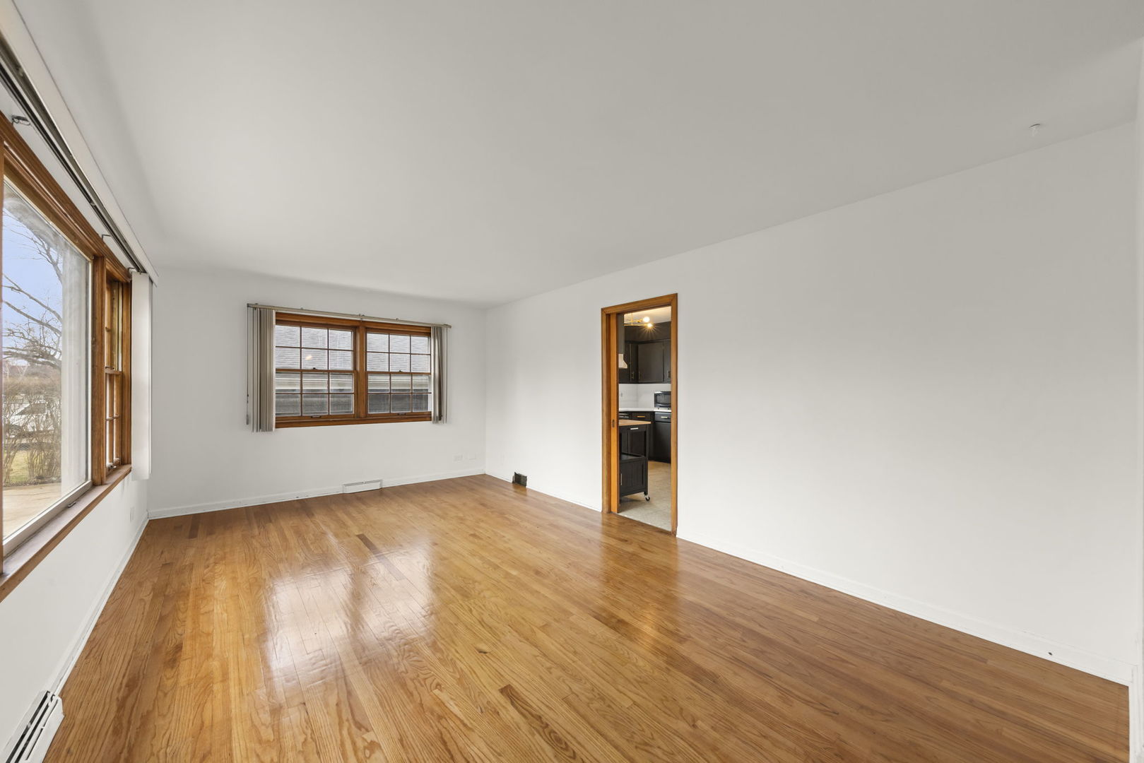 721 W Jefferson Avenue, Naperville, IL 60540