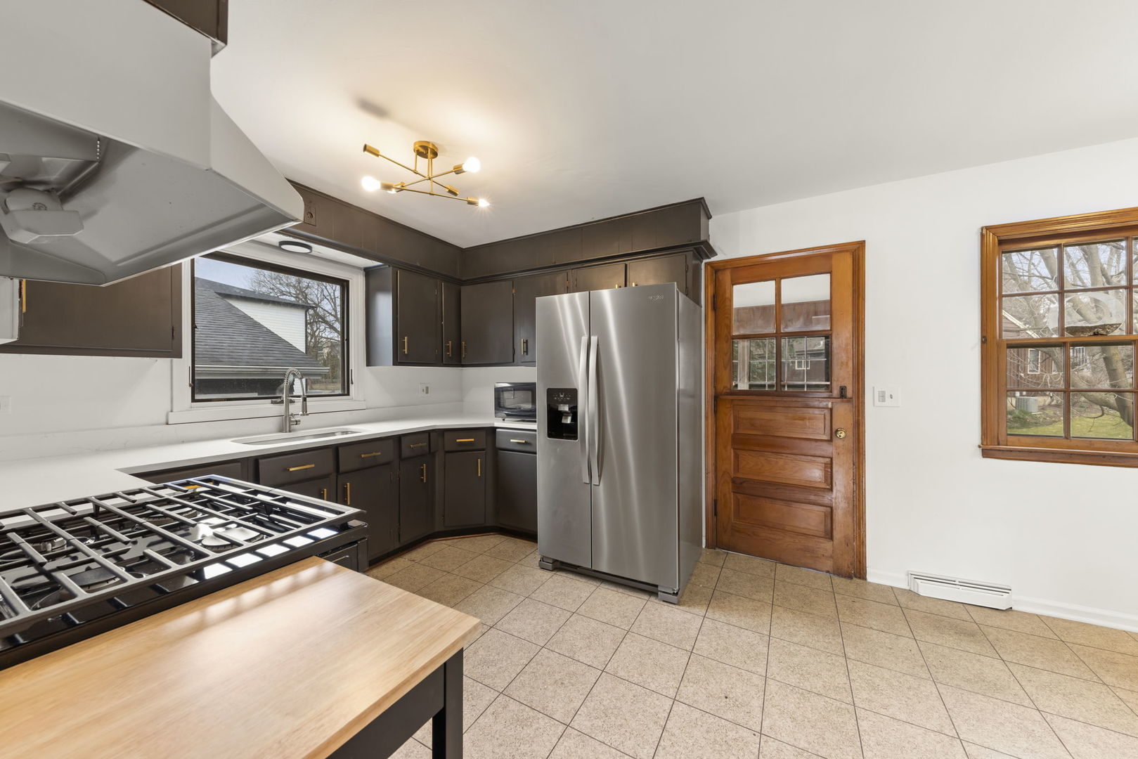 721 W Jefferson Avenue, Naperville, IL 60540