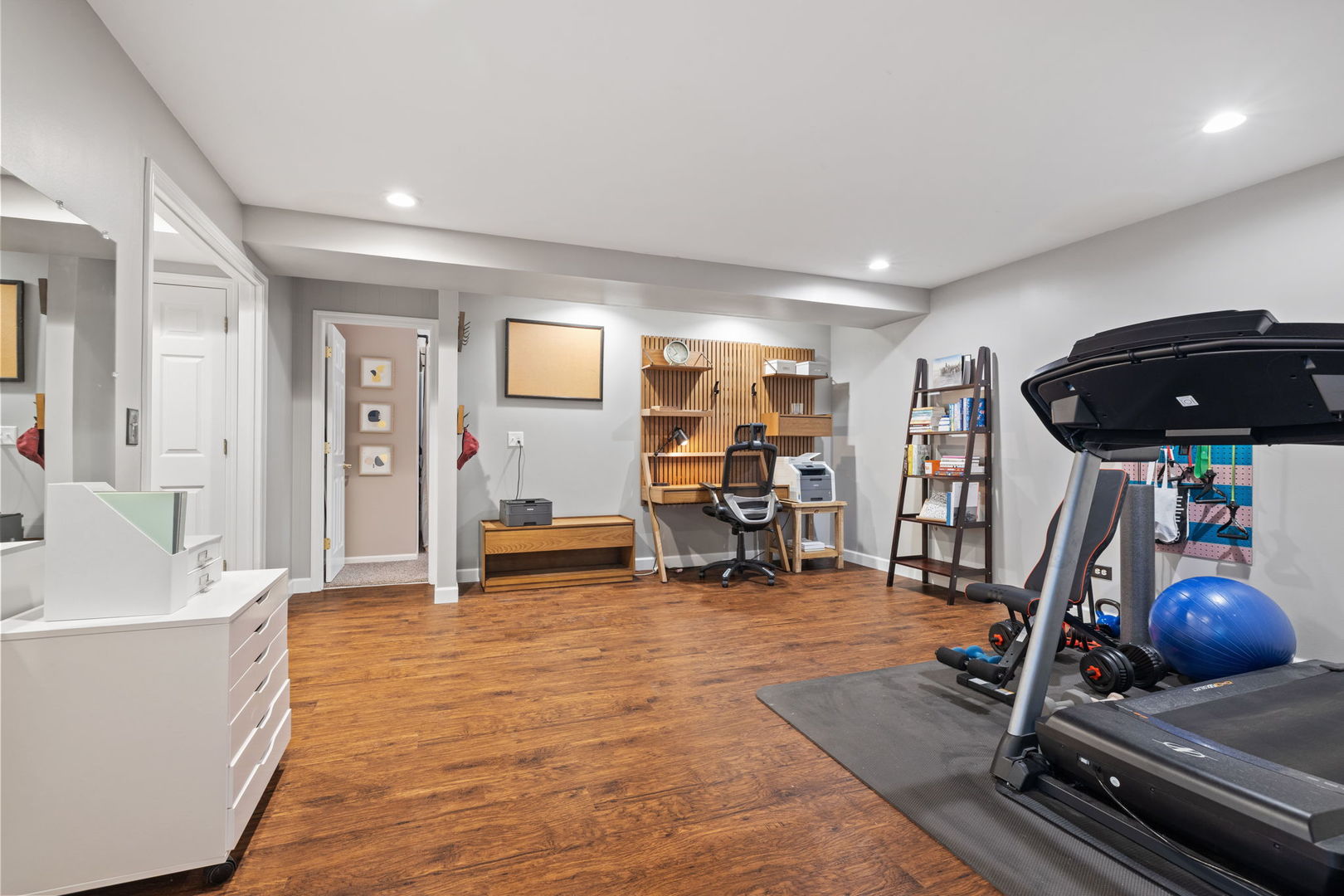 25W252 Lacey Avenue, Naperville, IL 60563