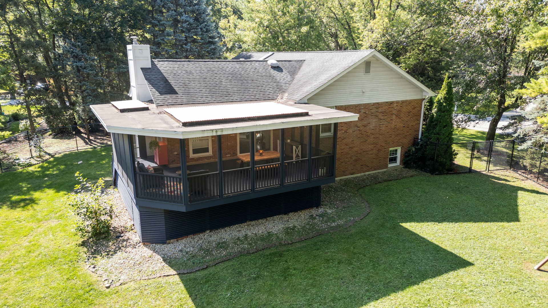 25W252 Lacey Avenue, Naperville, IL 60563