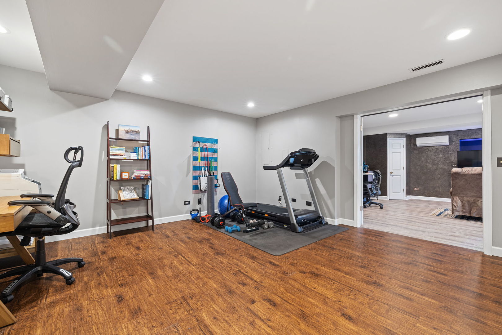 25W252 Lacey Avenue, Naperville, IL 60563