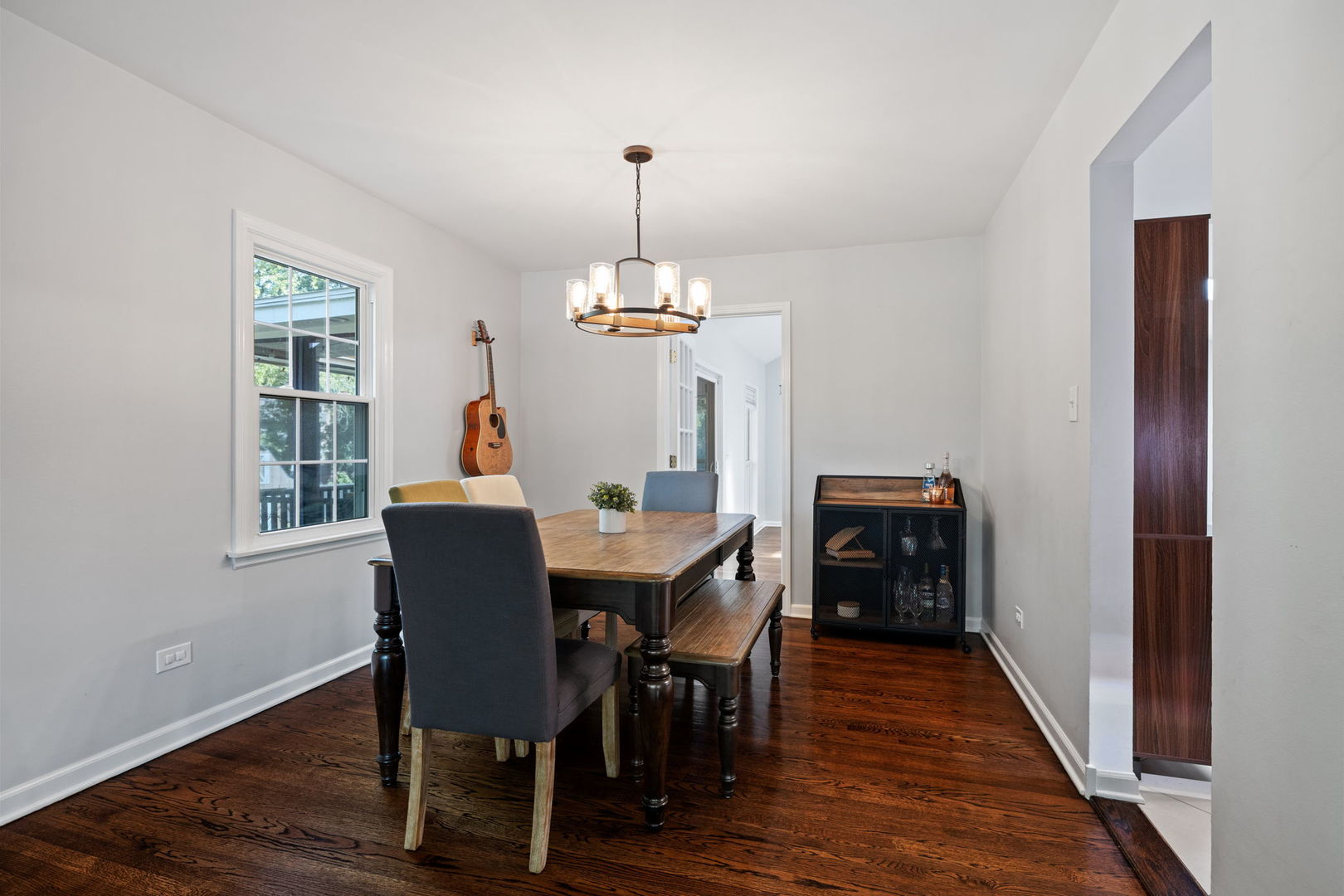 25W252 Lacey Avenue, Naperville, IL 60563