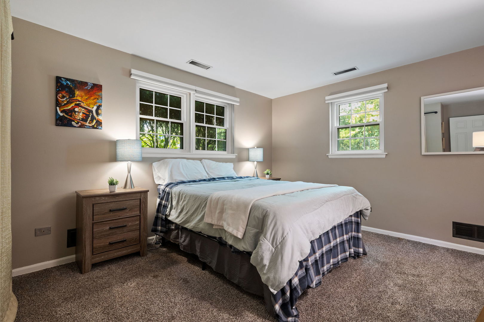25W252 Lacey Avenue, Naperville, IL 60563