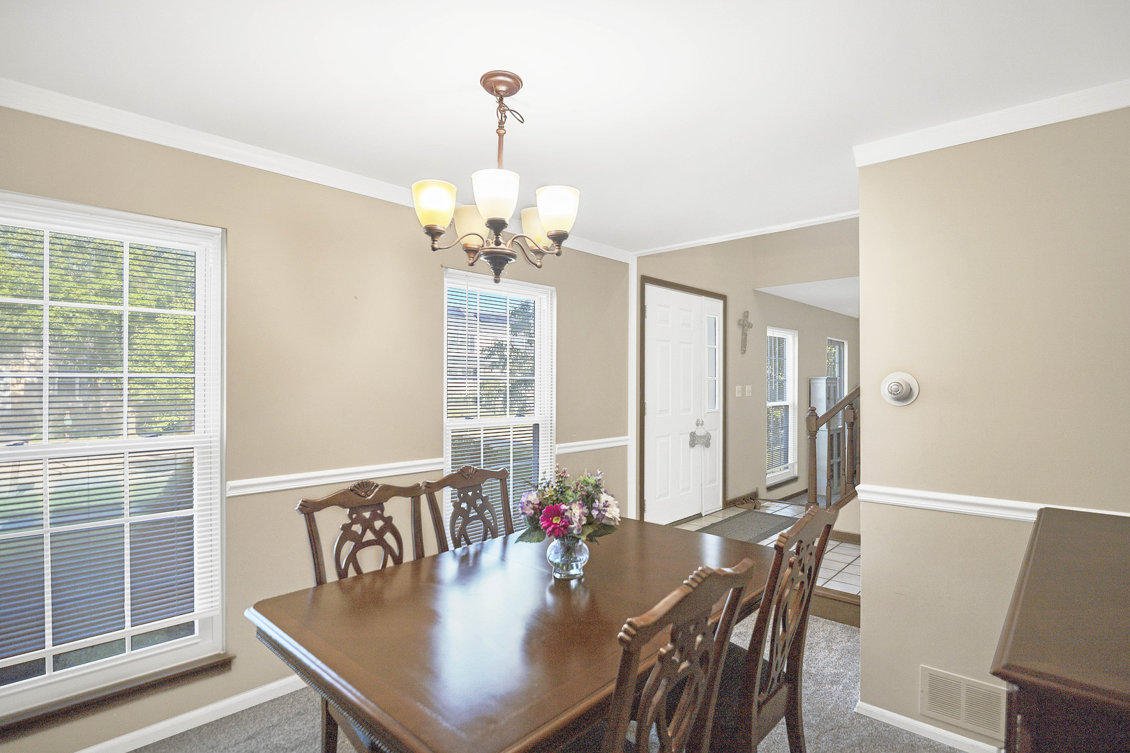 769 White Pine Circle, Lake In The Hills, IL 60156