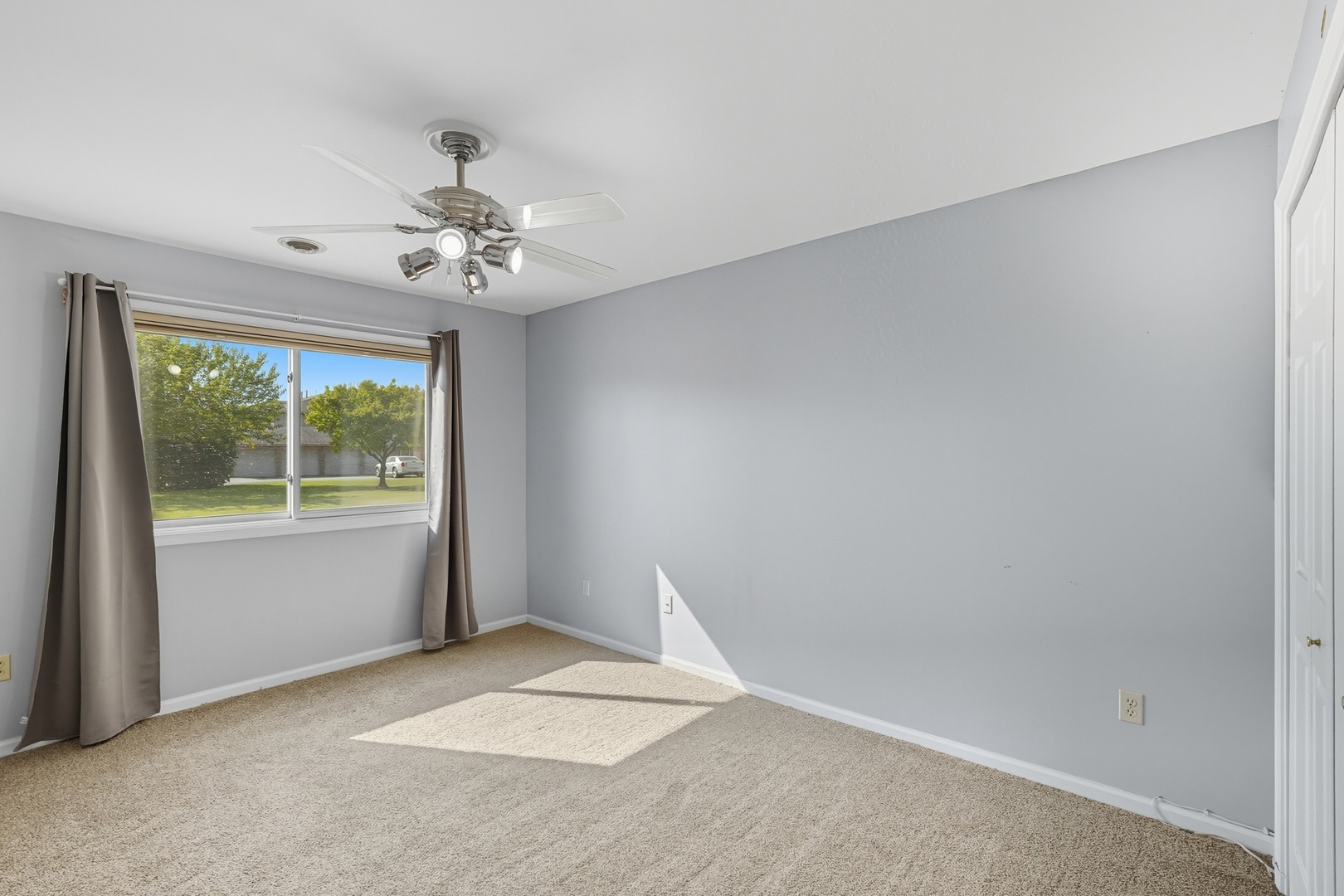 9824 Parkway Drive #0, Highland, IN 46322