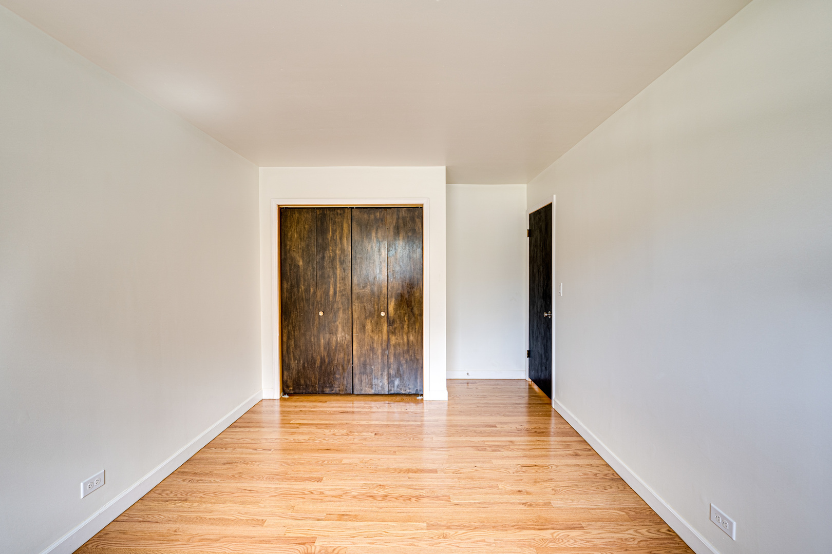 1015 Wilson Avenue, Wheaton, IL 60189