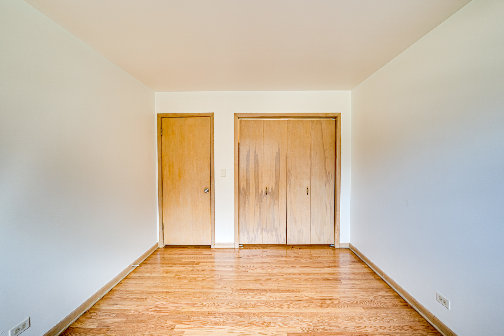 1015 Wilson Avenue, Wheaton, IL 60189