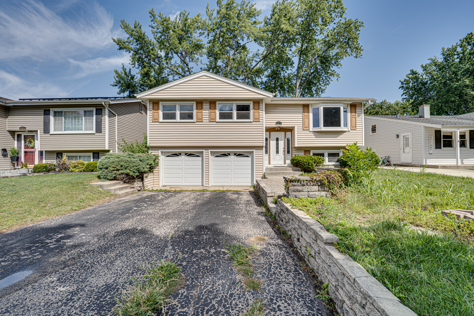 1015 Wilson Avenue, Wheaton, IL 60189