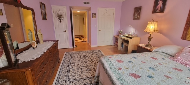 6815 N Milwaukee Avenue #604, Niles, IL 60714
