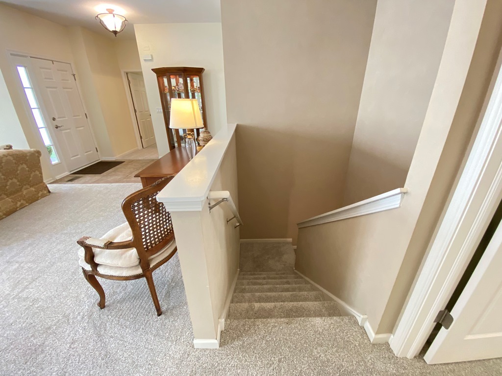 2175 Oleander Court, Aurora, IL 60502