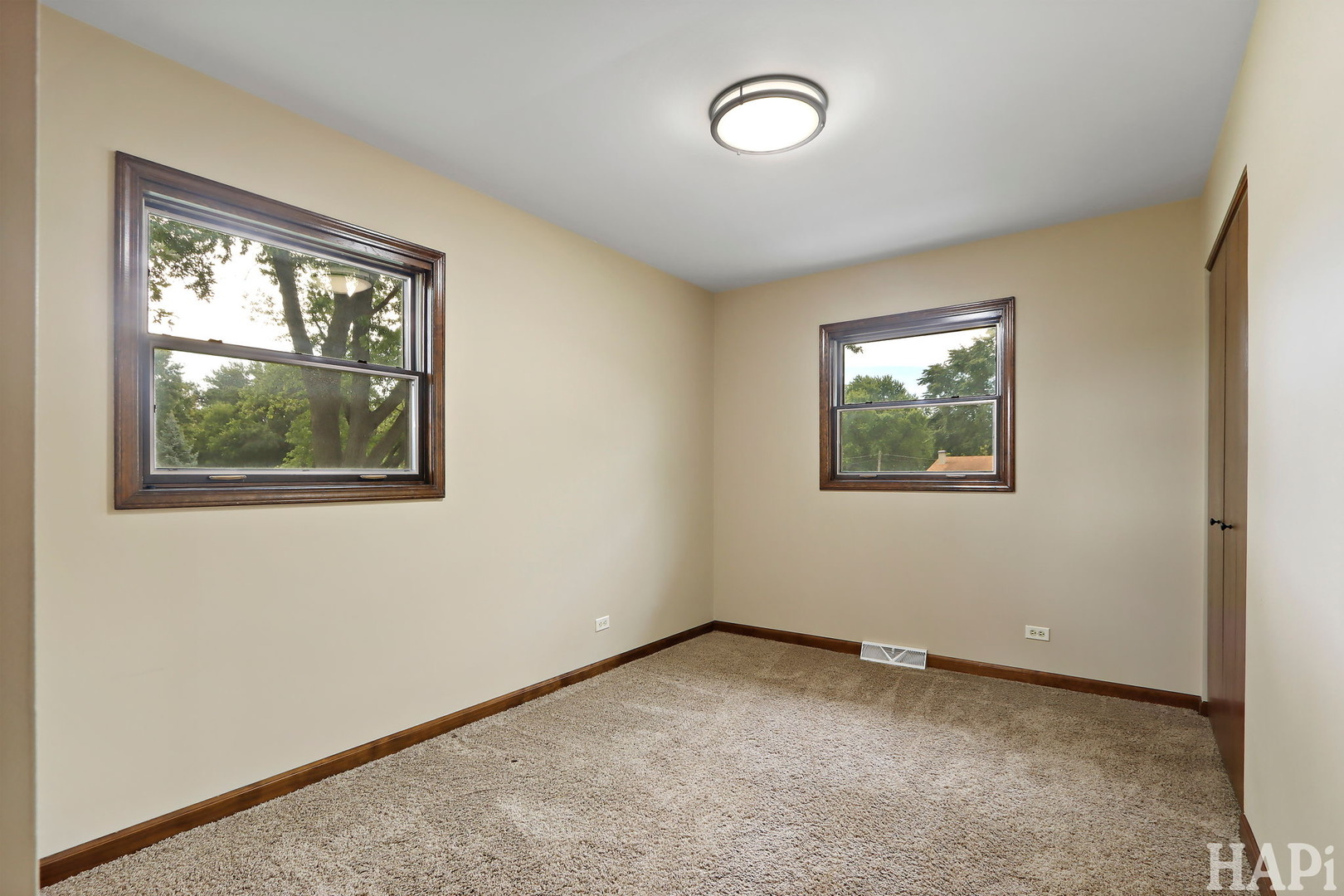 4708 Bonner Drive, McHenry, IL 60050