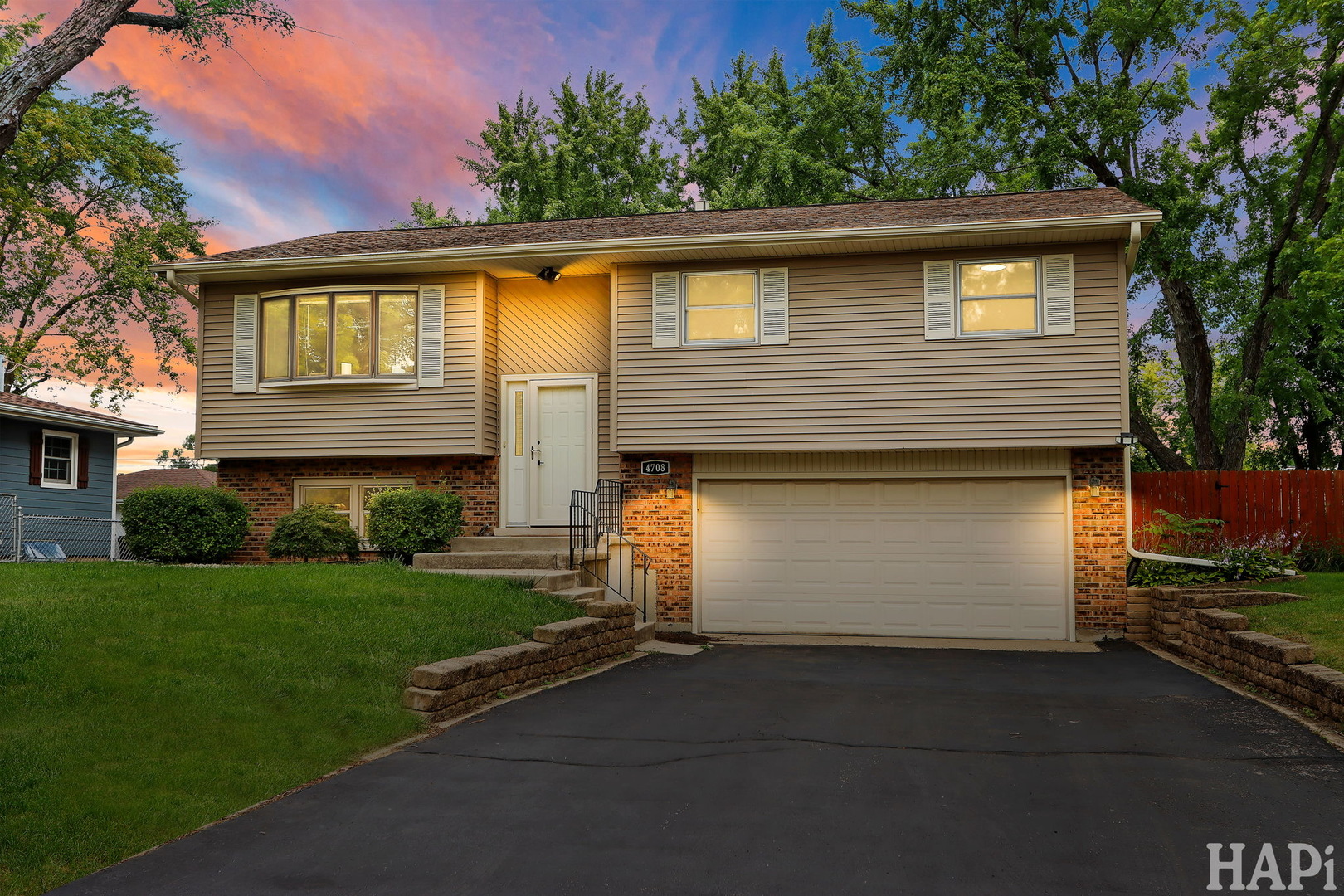 4708 Bonner Drive, McHenry, IL 60050