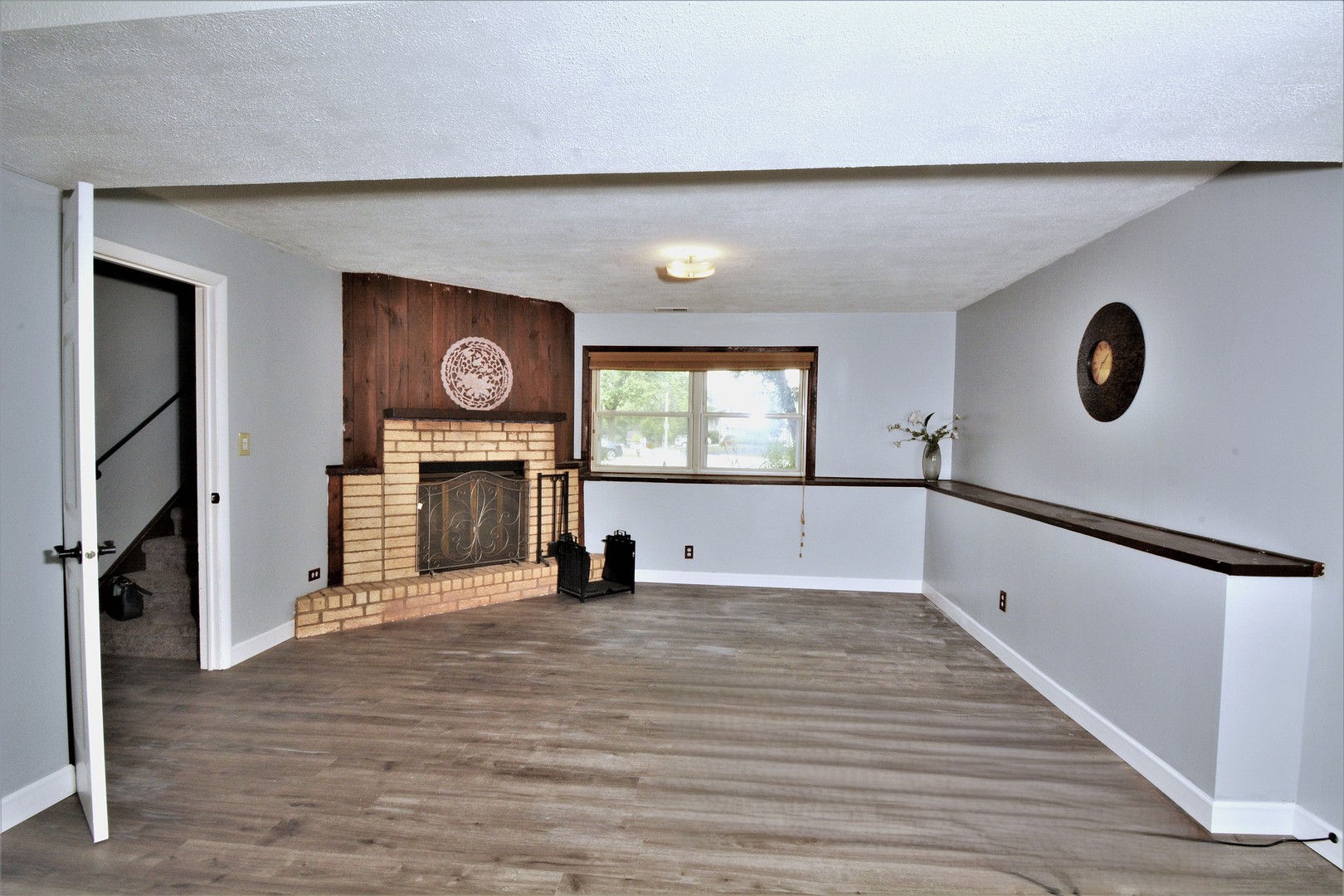 1126 Honeywood Drive, Westmont, IL 60559