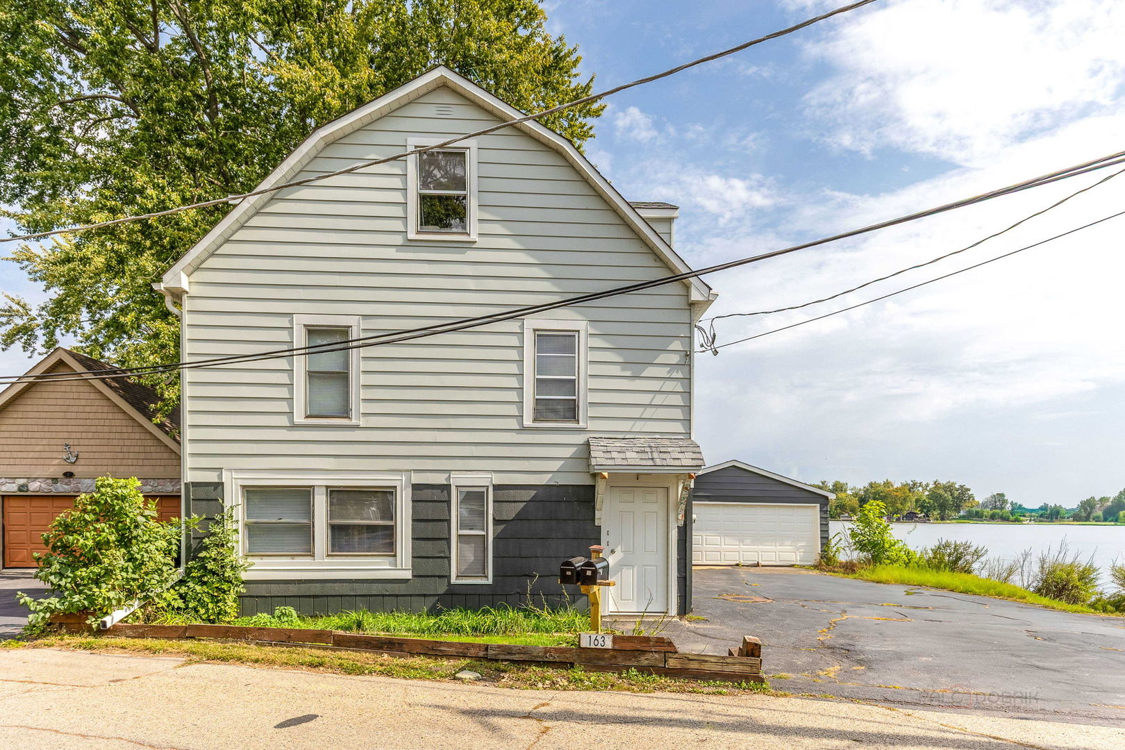 163 Eagle Point Road #1, Fox Lake, IL 60020