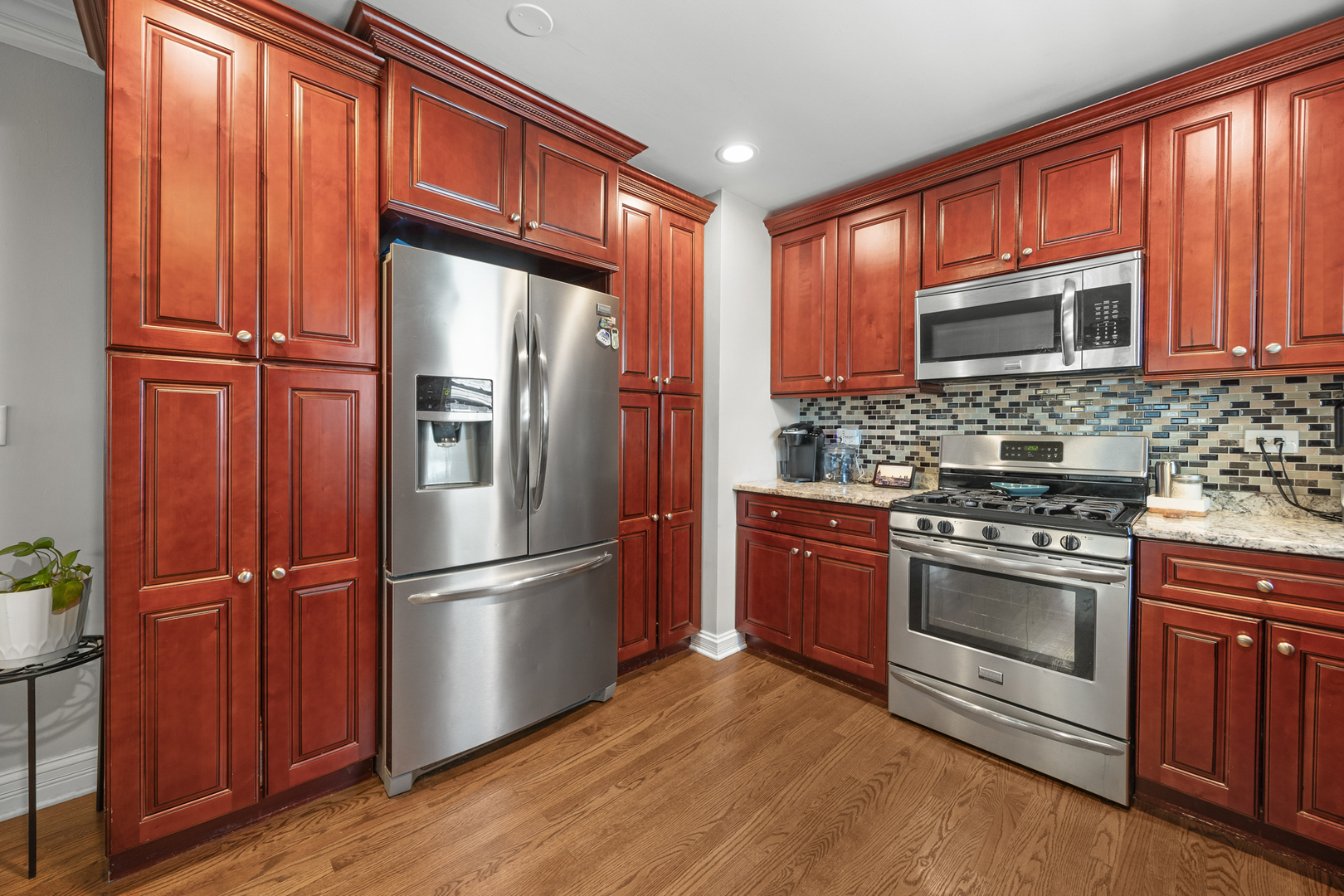 573 Maple Avenue, Lisle, IL 60532