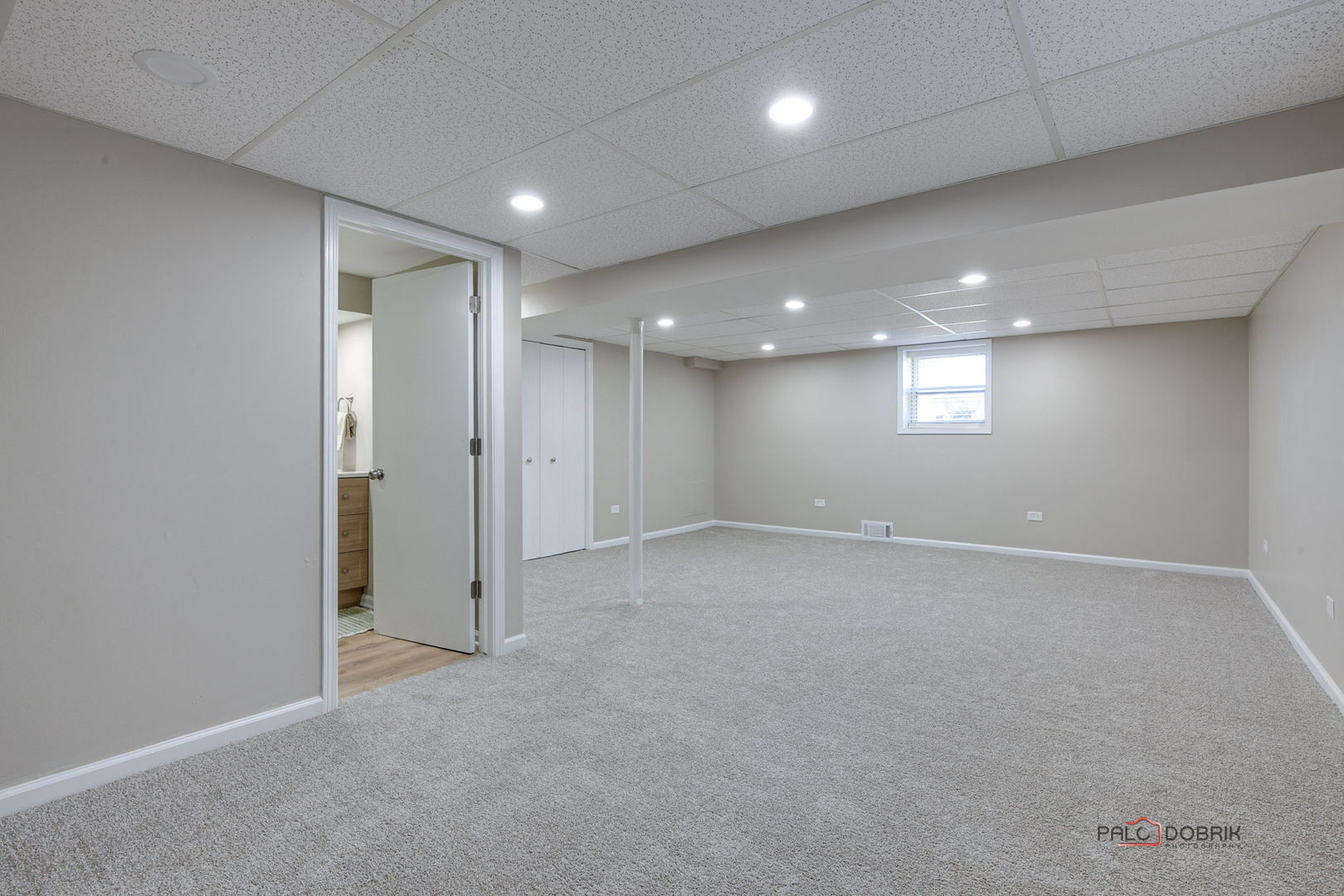 605 Clover Lane, Round Lake Beach, IL 60073