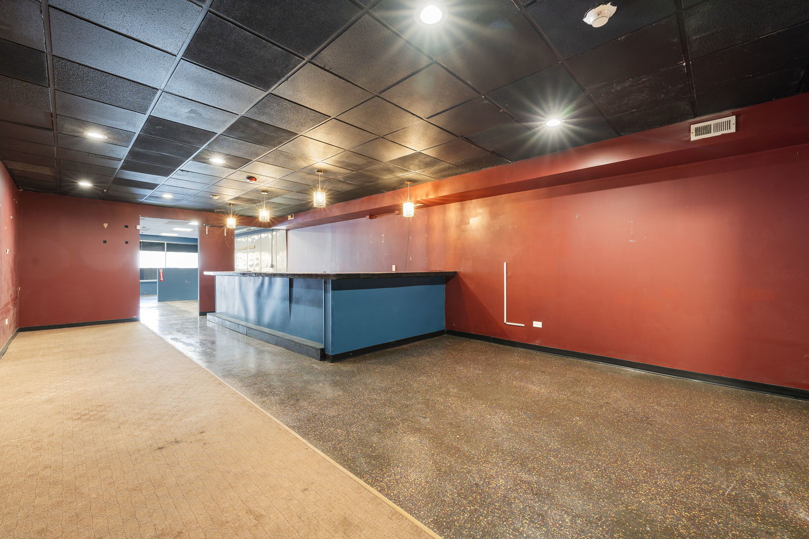 10341 Southwest Highway, Chicago Ridge, IL 60415