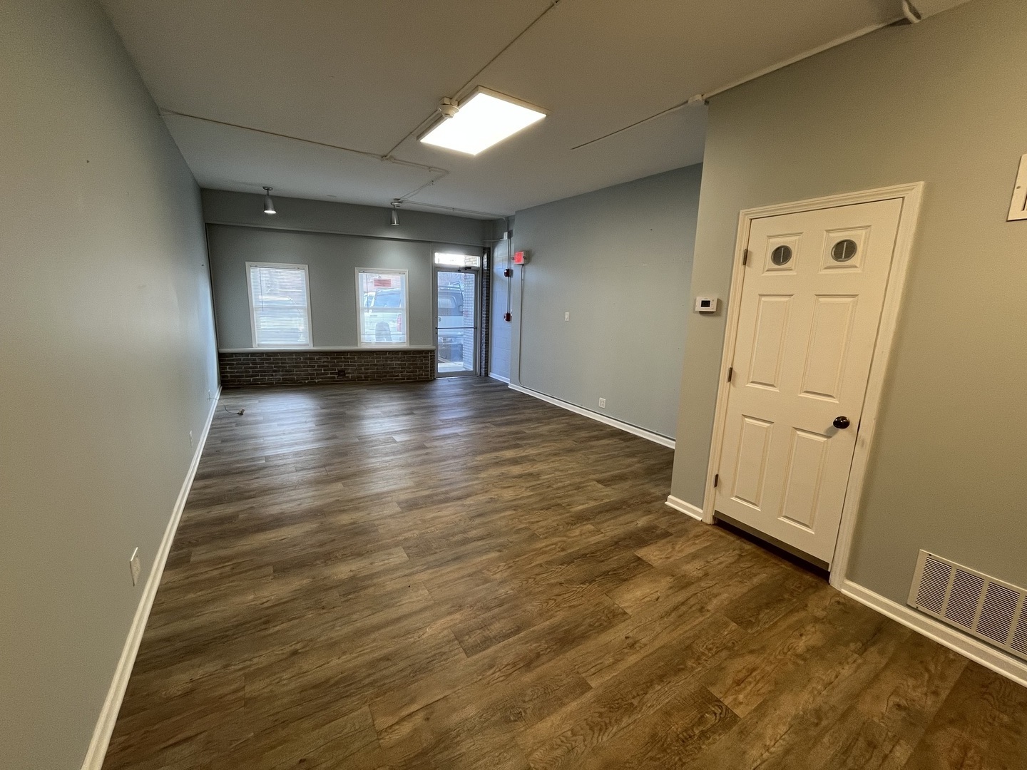 10341 Southwest Highway, Chicago Ridge, IL 60415