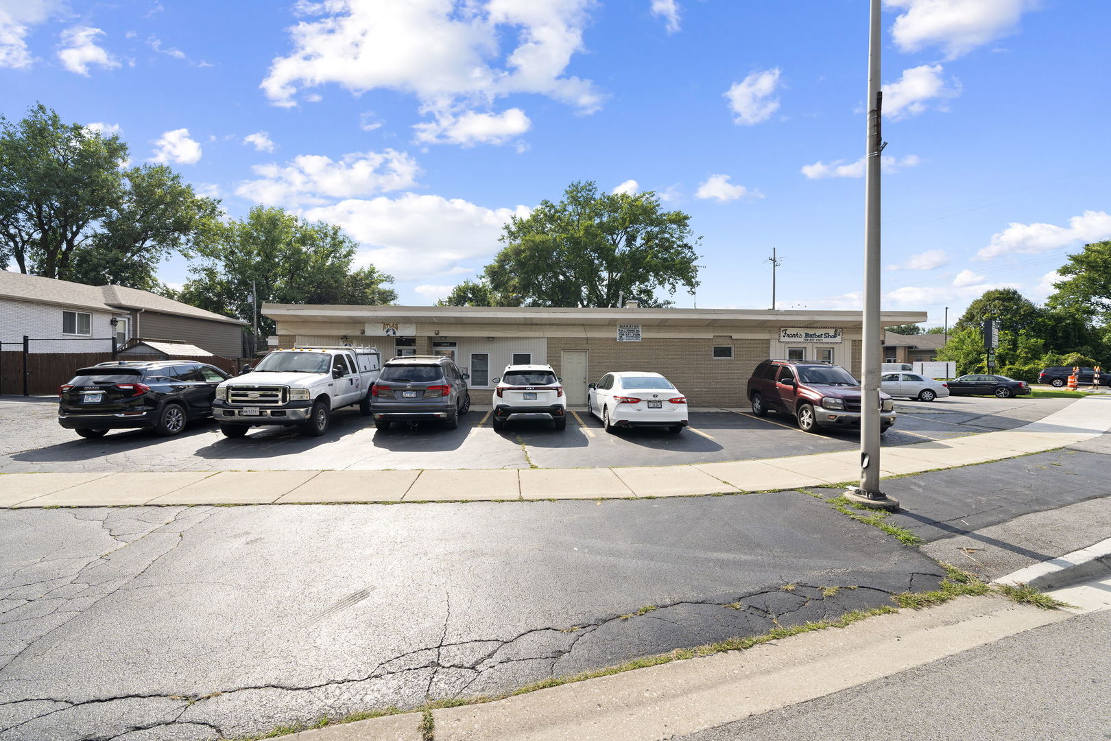 10341 Southwest Highway, Chicago Ridge, IL 60415