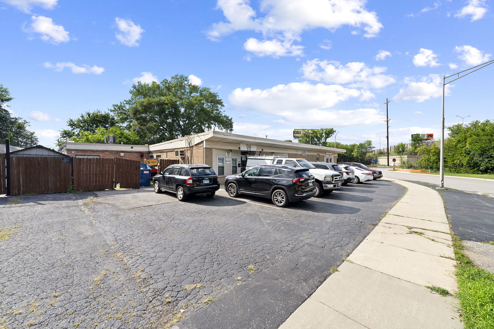 10341 Southwest Highway, Chicago Ridge, IL 60415