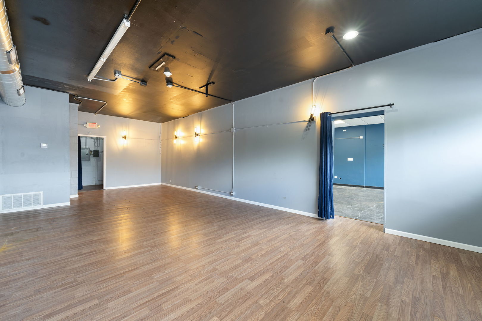10341 Southwest Highway, Chicago Ridge, IL 60415