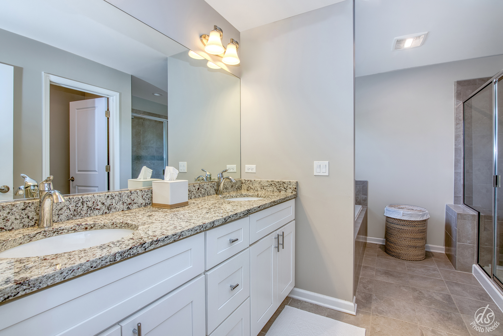 2390 N Newberry Lane, Palatine, IL 60074