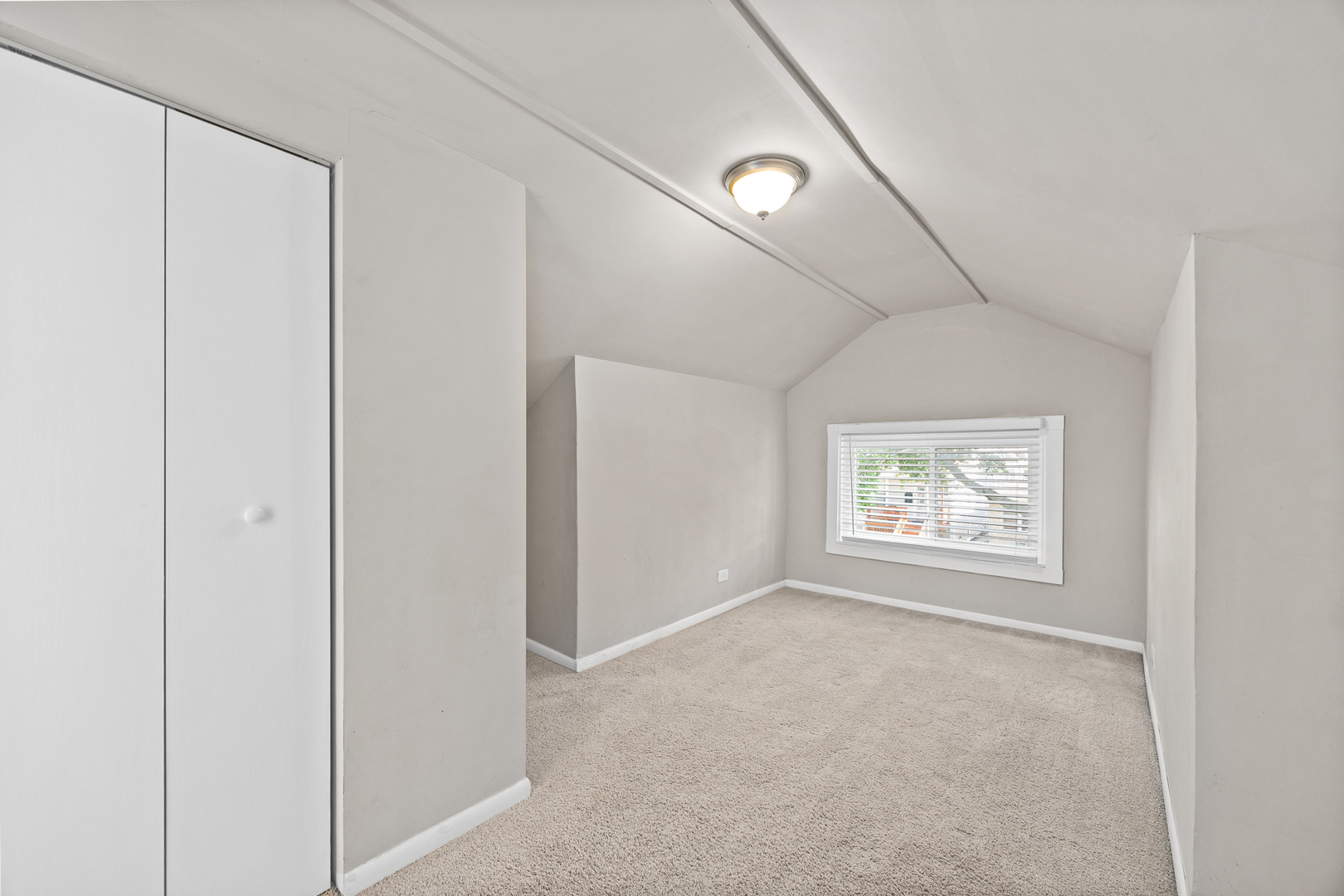 6535 26th Place, Berwyn, IL 60402