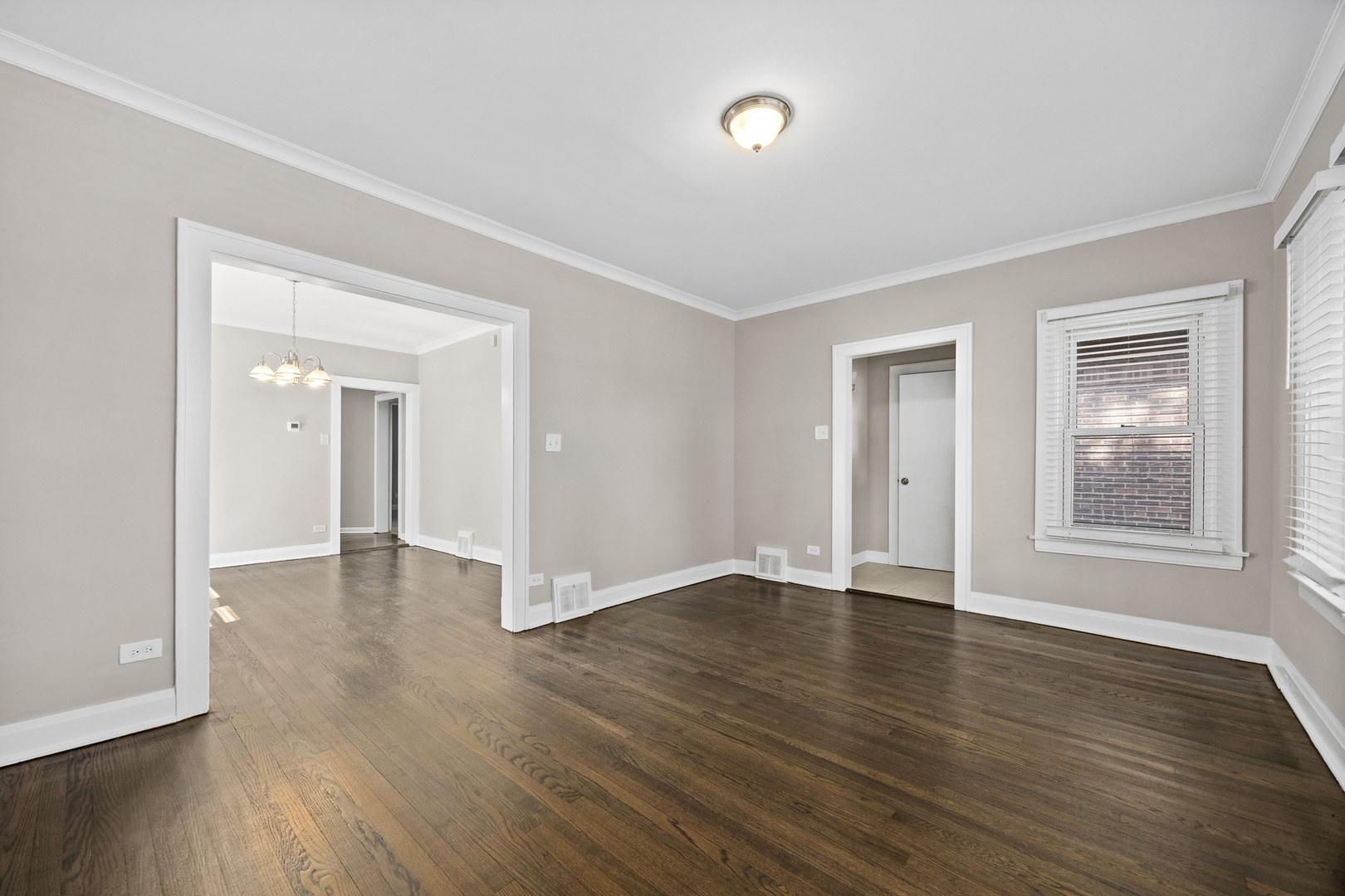 6535 26th Place, Berwyn, IL 60402