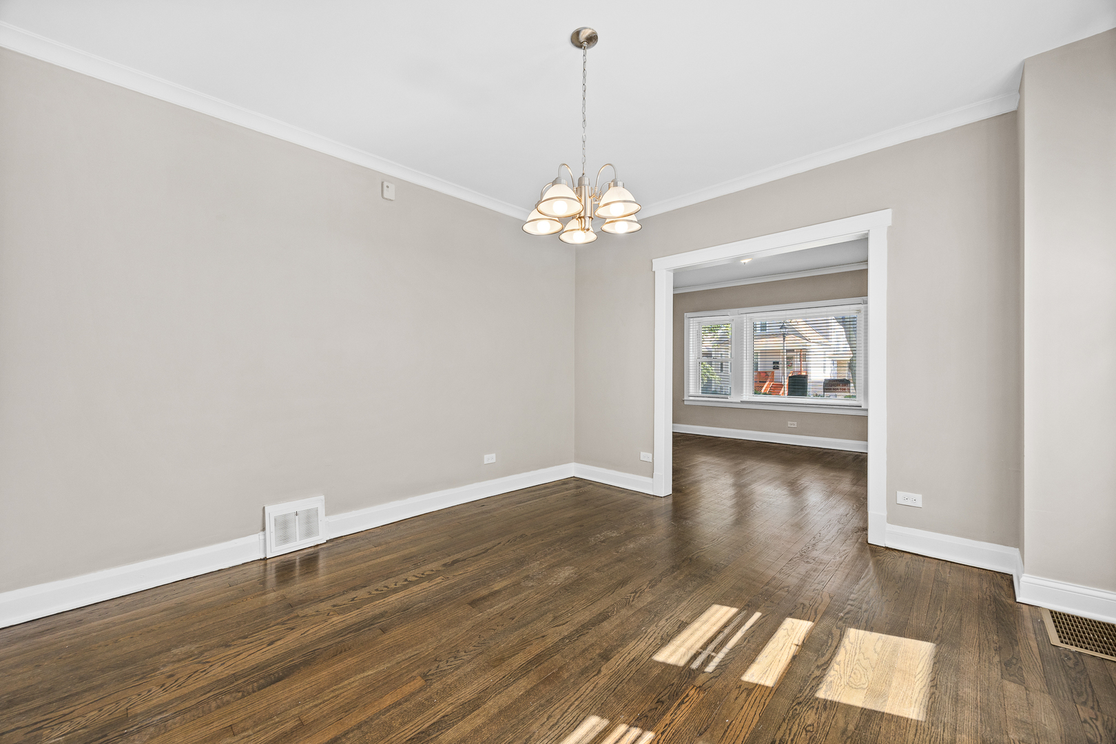 6535 26th Place, Berwyn, IL 60402