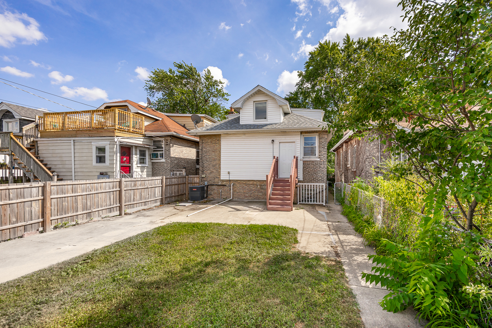 6535 26th Place, Berwyn, IL 60402