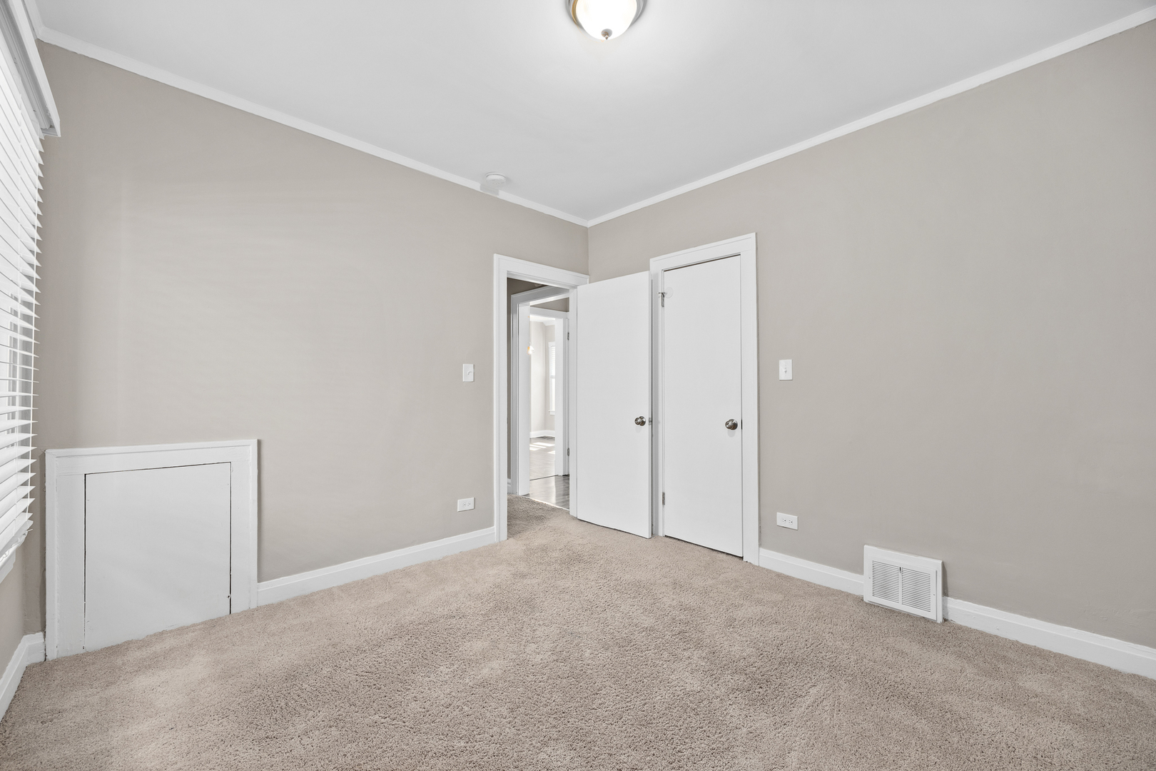 6535 26th Place, Berwyn, IL 60402