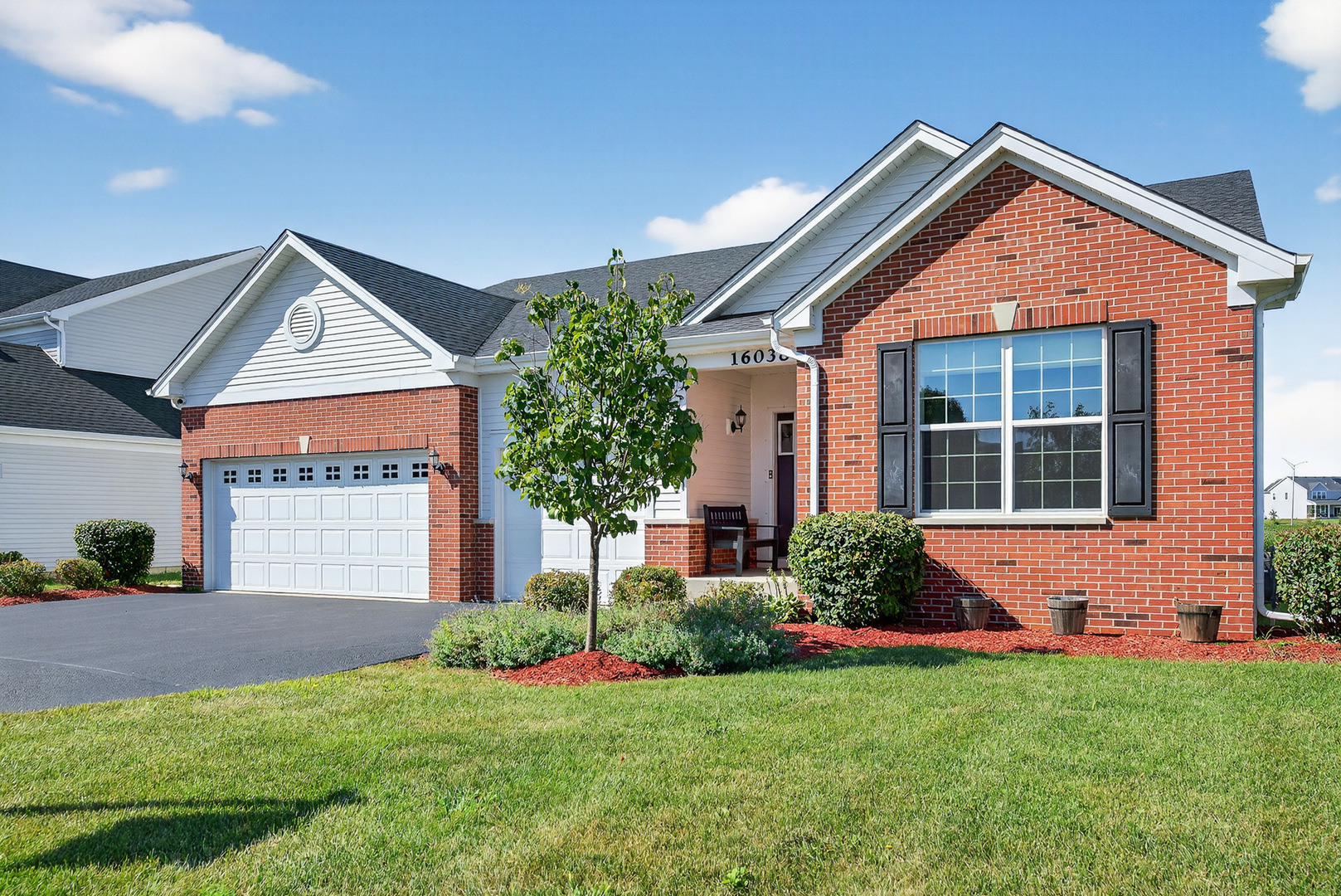 16038 S Selfridge Circle, Plainfield, IL 60586