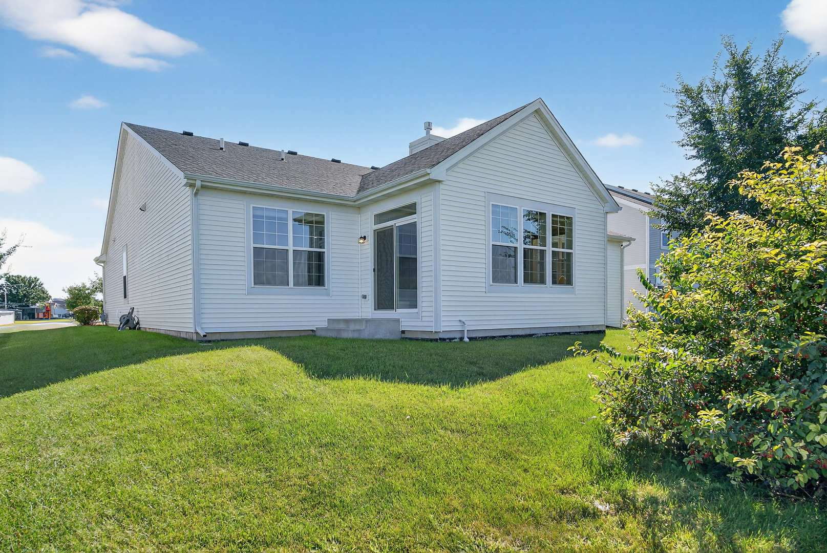 16038 S Selfridge Circle, Plainfield, IL 60586