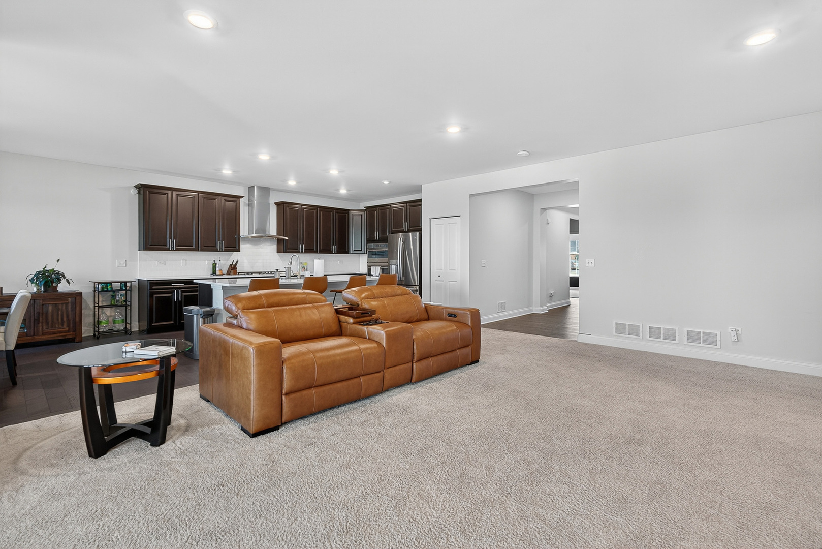 16038 S Selfridge Circle, Plainfield, IL 60586