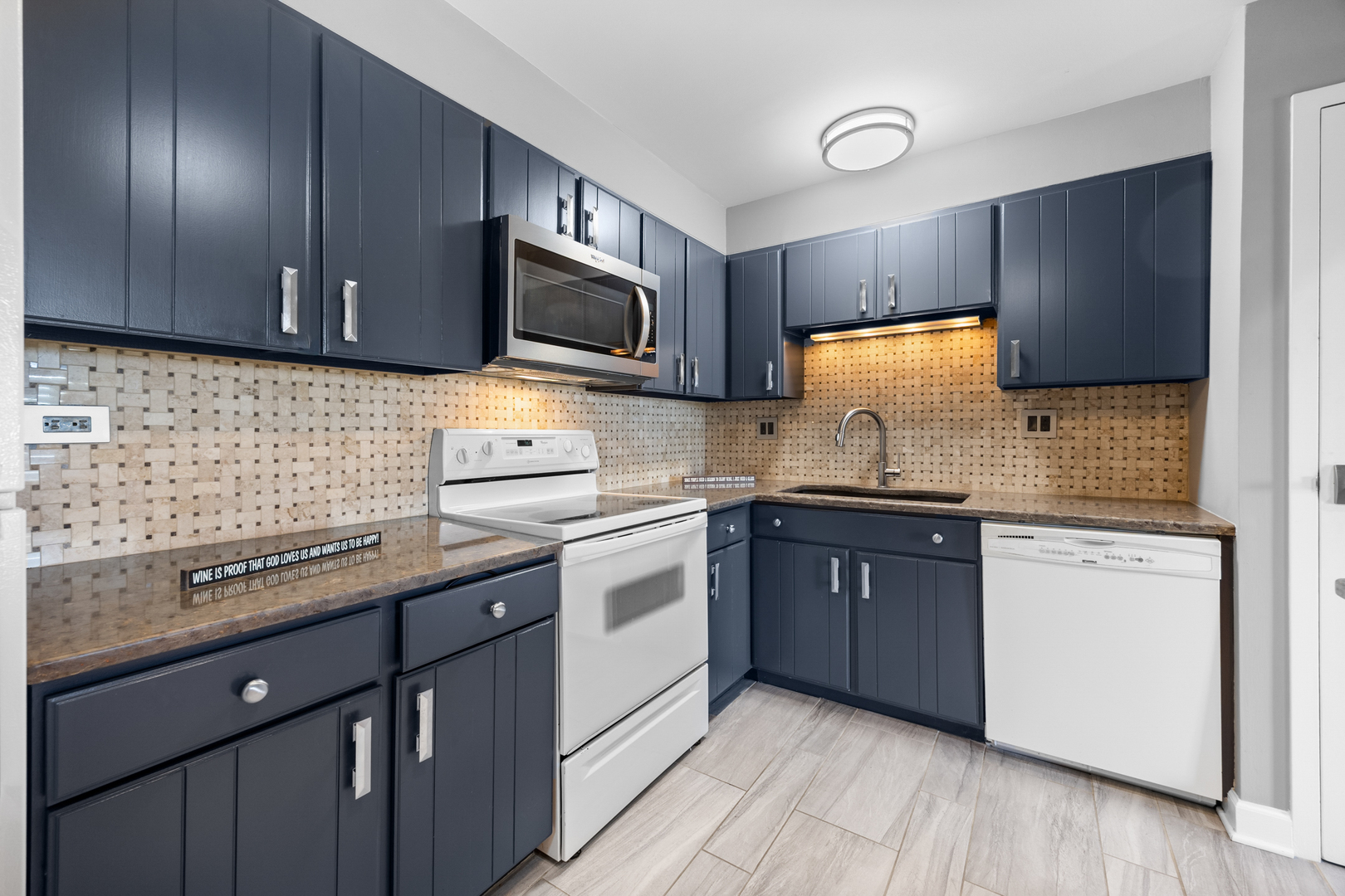 1727 W CRYSTAL Lane #403, Mount Prospect, IL 60056