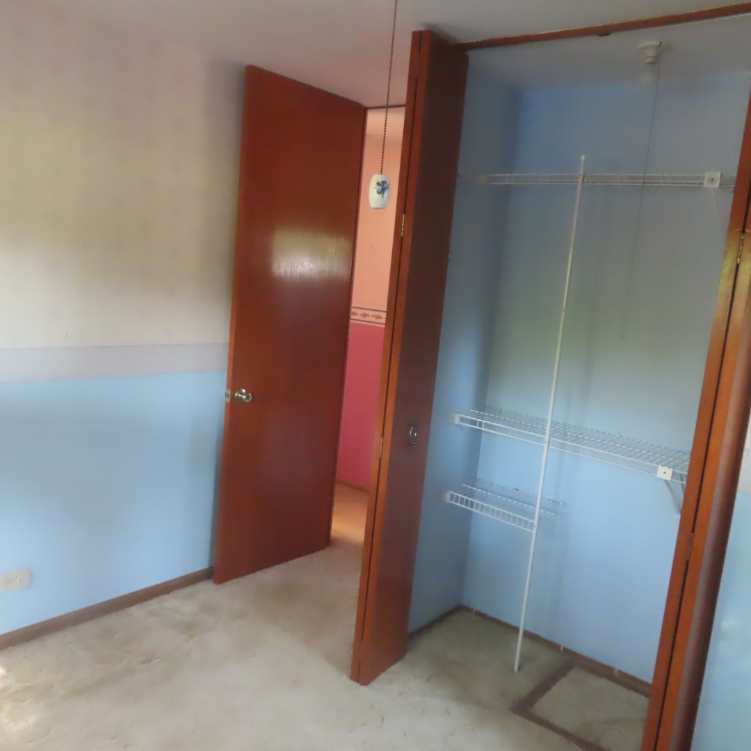18325 W Lakeview Terrace, Gurnee, IL 60031