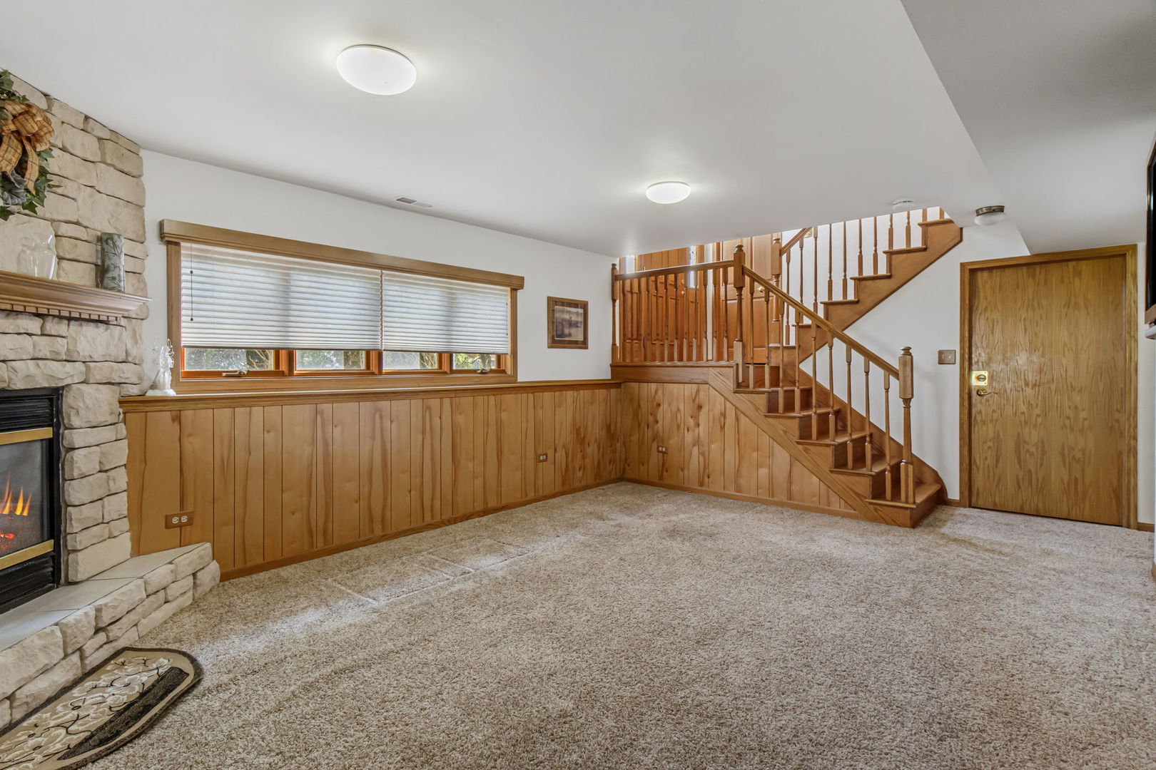 6932 Martin Drive, Woodridge, IL 60517
